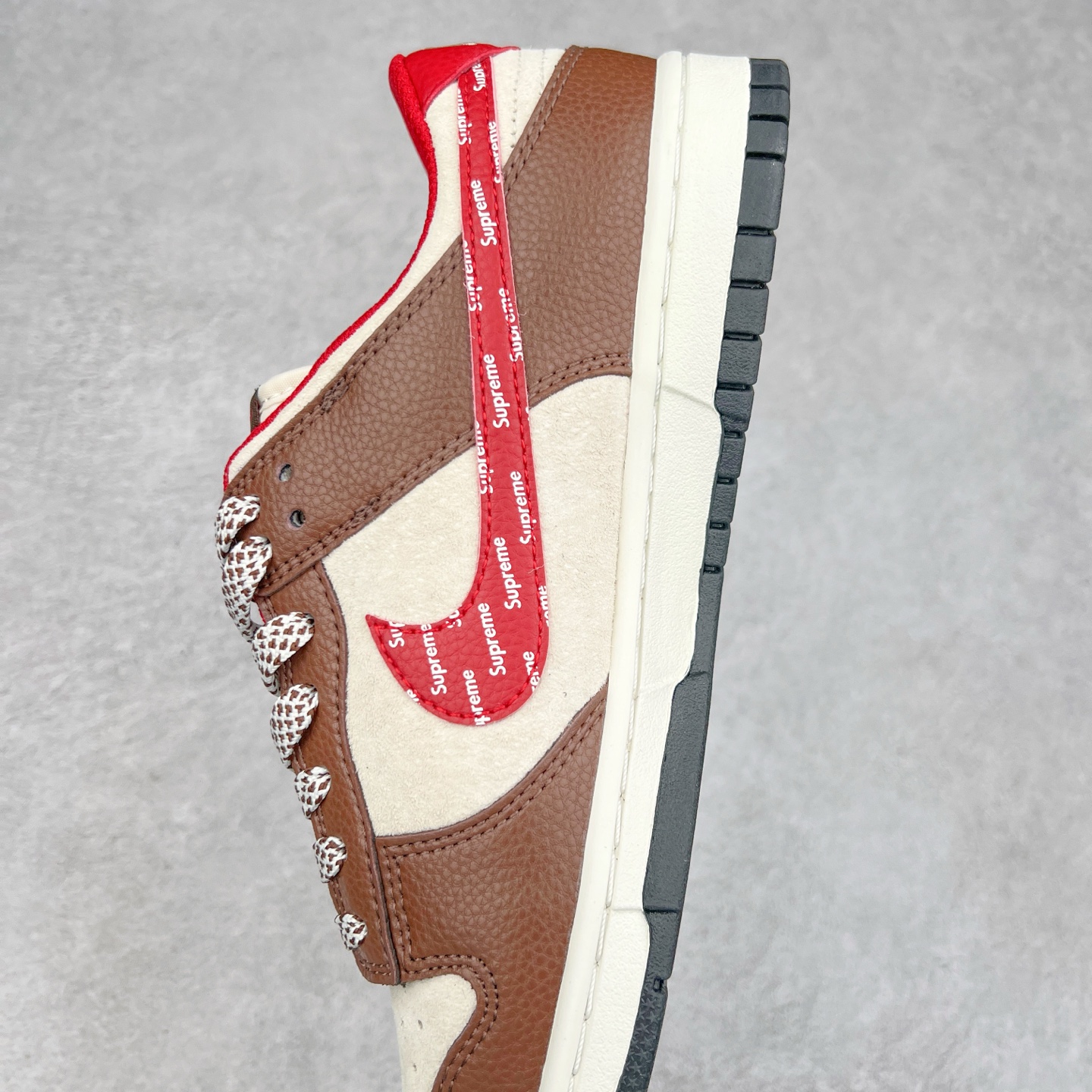 图片[7]-NK Dunk Low 定制配色 DJ2024-096 大厂出品 极力推荐 原装头层材料 独家版型蒸餾加工帶來的是更好的视觉和脚感体验大厂纯原品质出货 清洁度 电绣工艺 皮料切割干净无任何毛边 细节完美 尺码：36 36.5 37.5 38 38.5 39 40 40.5 41 42 42.5 43 44 44.5 45-选品中心