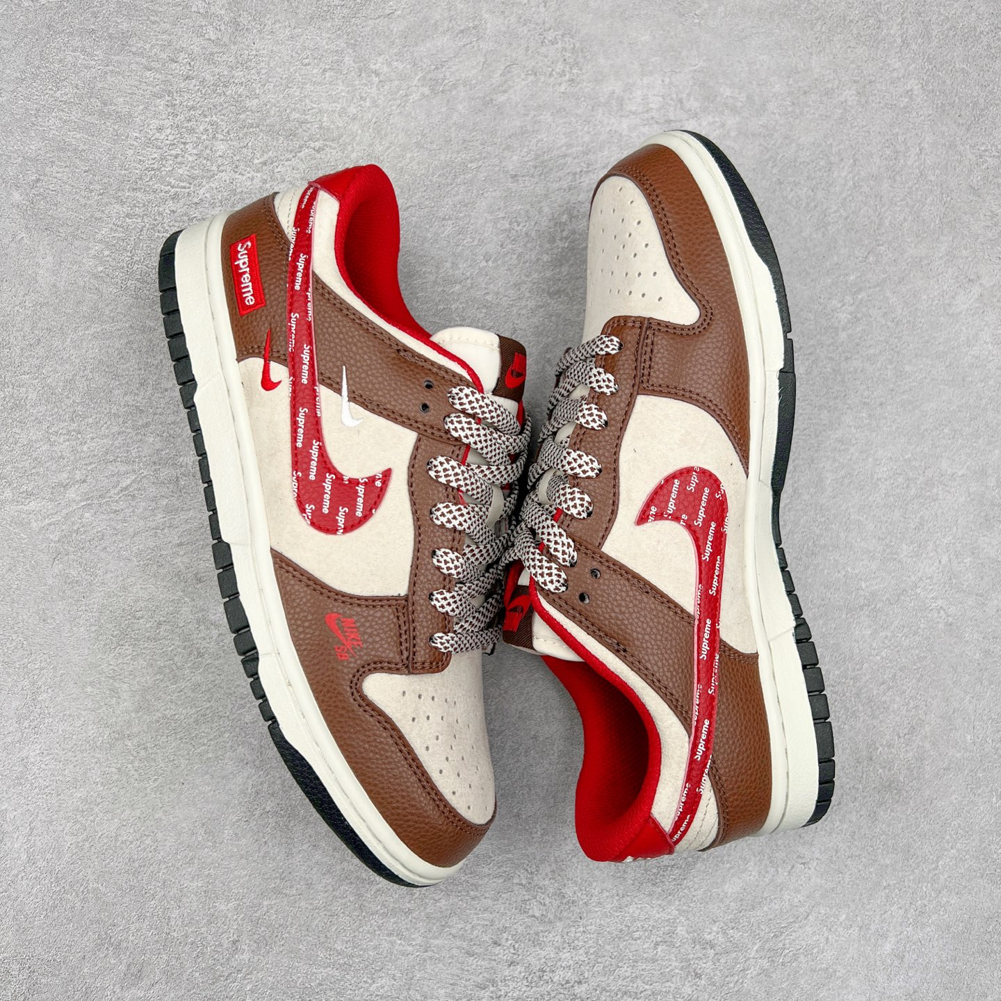 图片[3]-NK Dunk Low 定制配色 DJ2024-096 大厂出品 极力推荐 原装头层材料 独家版型蒸餾加工帶來的是更好的视觉和脚感体验大厂纯原品质出货 清洁度 电绣工艺 皮料切割干净无任何毛边 细节完美 尺码：36 36.5 37.5 38 38.5 39 40 40.5 41 42 42.5 43 44 44.5 45-选品中心