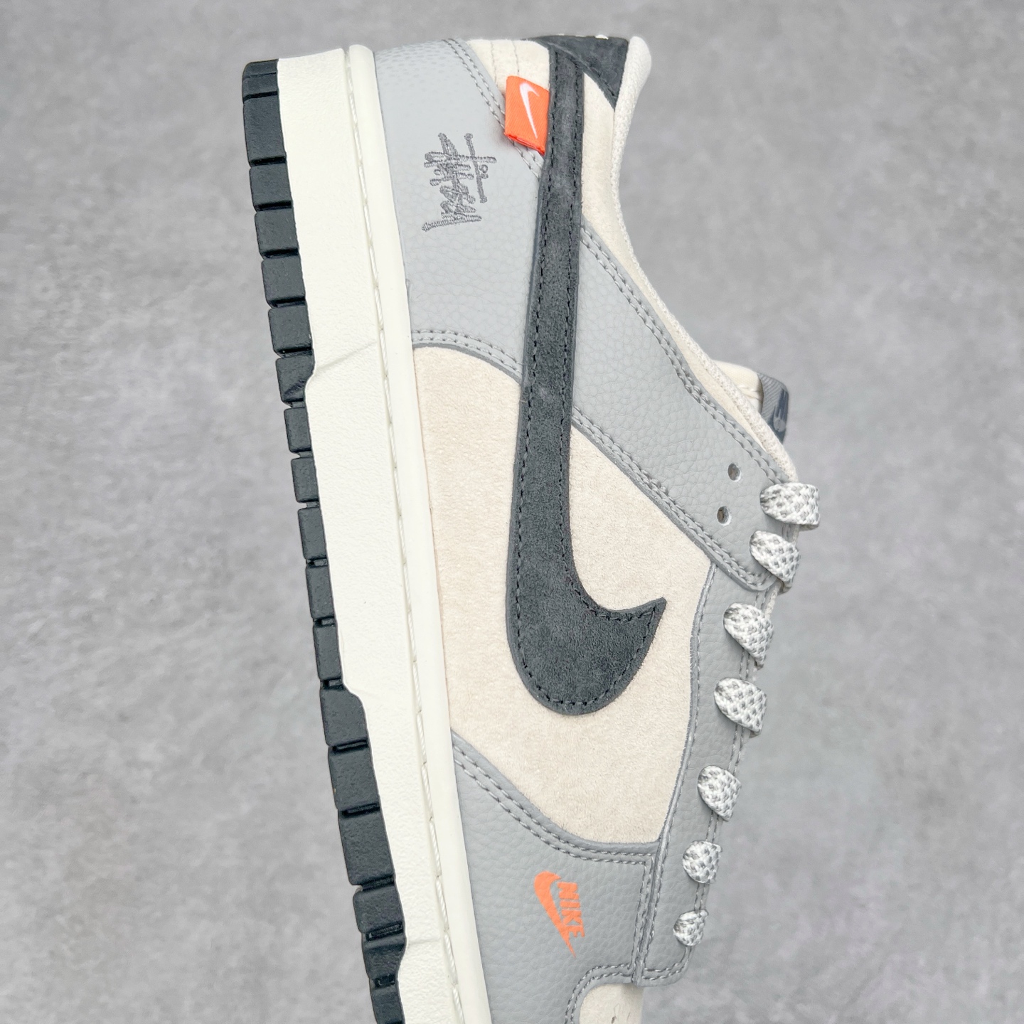 图片[6]-NK Dunk Low 定制配色 DJ2024-095 大厂出品 极力推荐 原装头层材料 独家版型蒸餾加工帶來的是更好的视觉和脚感体验大厂纯原品质出货 清洁度 电绣工艺 皮料切割干净无任何毛边 细节完美 尺码：36 36.5 37.5 38 38.5 39 40 40.5 41 42 42.5 43 44 44.5 45-选品中心