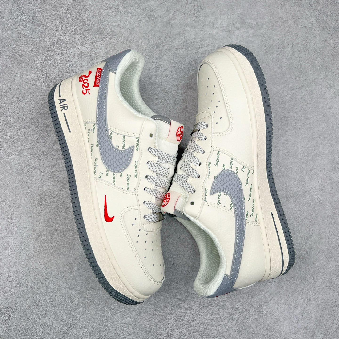 图片[3]-NK Air Force 1´07 Low 空军一号低帮百搭休闲运动板鞋 XS1958-503 柔软、弹性十足的缓震性能和出色的中底设计 横跨复古与现代的外型结合 造就出风靡全球 三十多年的Force 1 直到今天还深受青睐 尺码：36 36.5 37.5 38 38.5 39 40 40.5 41 42 42.5 43 44 44.5 45-选品中心