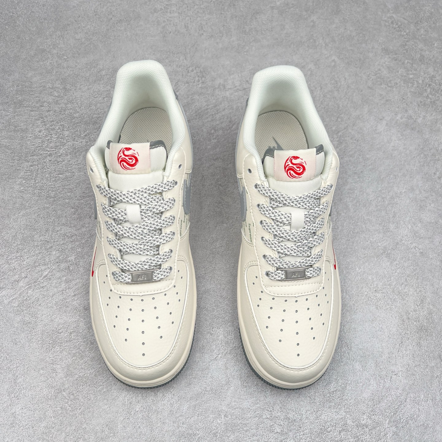 图片[2]-NK Air Force 1´07 Low 空军一号低帮百搭休闲运动板鞋 XS1958-503 柔软、弹性十足的缓震性能和出色的中底设计 横跨复古与现代的外型结合 造就出风靡全球 三十多年的Force 1 直到今天还深受青睐 尺码：36 36.5 37.5 38 38.5 39 40 40.5 41 42 42.5 43 44 44.5 45-选品中心