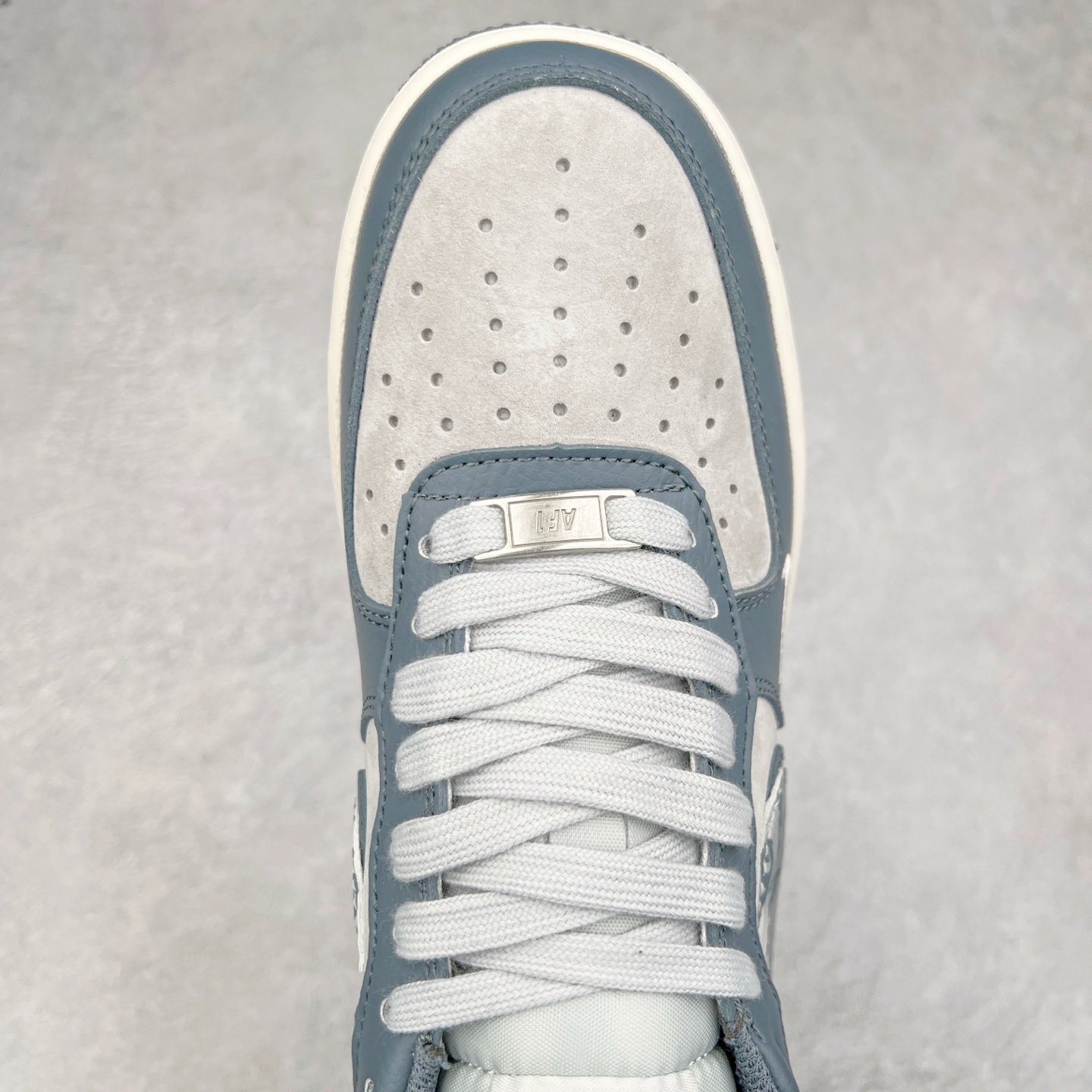 图片[4]-NK Air Force 1´07 Low 空军一号低帮百搭休闲运动板鞋 DM6688-051 柔软、弹性十足的缓震性能和出色的中底设计 横跨复古与现代的外型结合 造就出风靡全球 三十多年的Force 1 直到今天还深受青睐 尺码：36 36.5 37.5 38 38.5 39 40 40.5 41 42 42.5 43 44 44.5 45-选品中心