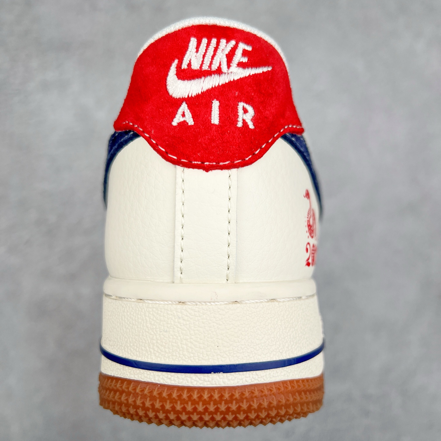 图片[8]-NK Air Force 1´07 Low 空军一号低帮百搭休闲运动板鞋 XS1958-501 柔软、弹性十足的缓震性能和出色的中底设计 横跨复古与现代的外型结合 造就出风靡全球 三十多年的Force 1 直到今天还深受青睐 尺码：36 36.5 37.5 38 38.5 39 40 40.5 41 42 42.5 43 44 44.5 45-选品中心