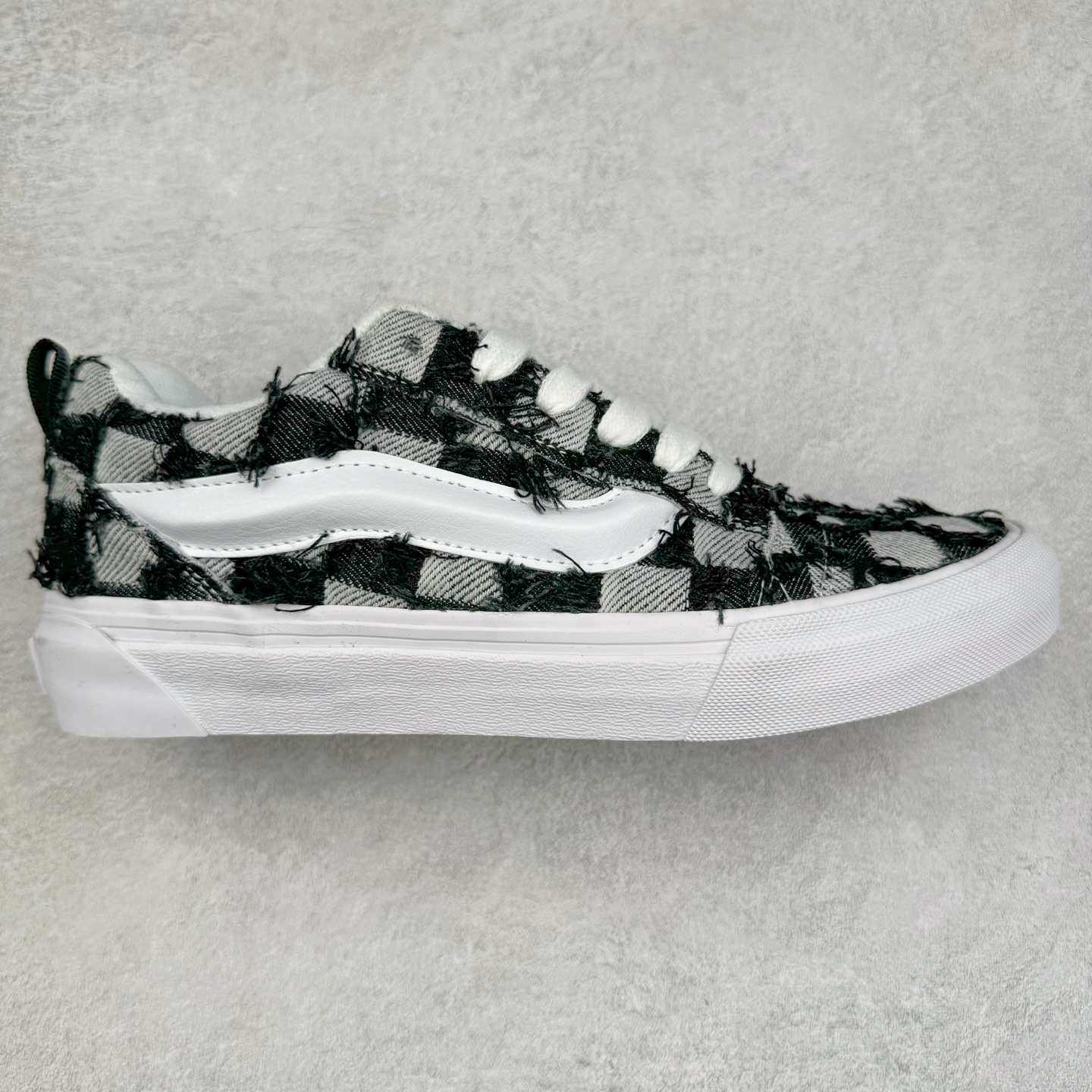 Vans Knu Skool 蛇年限定 蓝色方格流苏牛津布特色工艺 范斯低帮复古休闲胖胖面包鞋 尺码：35 36 36.5 37 38 38.5 39 40 40.5 41 42 42.5 43 44-选品中心
