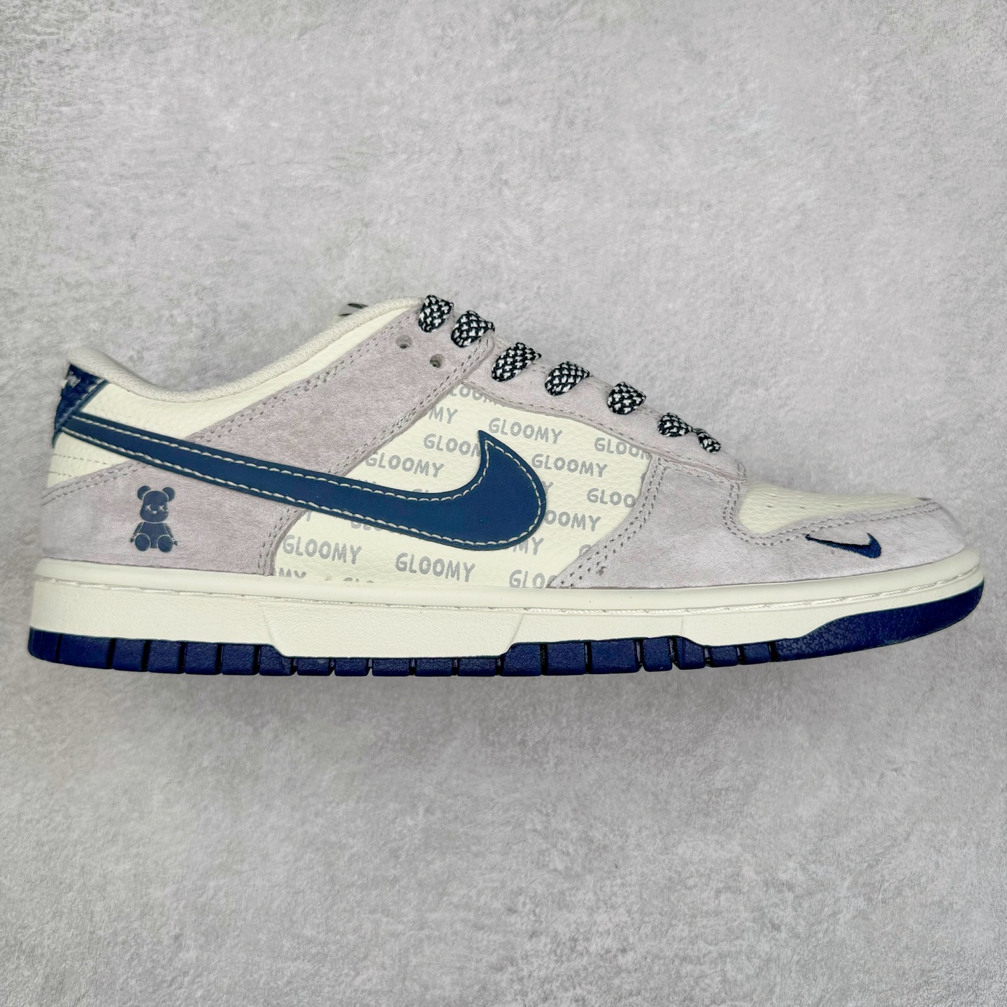 NK Dunk Low 定制配色 DJ2024-104 大厂出品 极力推荐 原装头层材料 独家版型蒸餾加工帶來的是更好的视觉和脚感体验大厂纯原品质出货 清洁度 电绣工艺 皮料切割干净无任何毛边 细节完美 尺码：36 36.5 37.5 38 38.5 39 40 40.5 41 42 42.5 43 44 44.5 45-选品中心