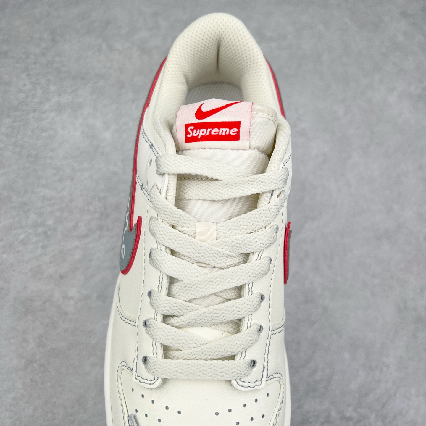 图片[5]-NK Dunk Low 定制配色 DJ2024-030 大厂出品 极力推荐 原装头层材料 独家版型蒸餾加工帶來的是更好的视觉和脚感体验大厂纯原品质出货 清洁度 电绣工艺 皮料切割干净无任何毛边 细节完美 尺码：36 36.5 37.5 38 38.5 39 40 40.5 41 42 42.5 43 44 44.5 45-选品中心