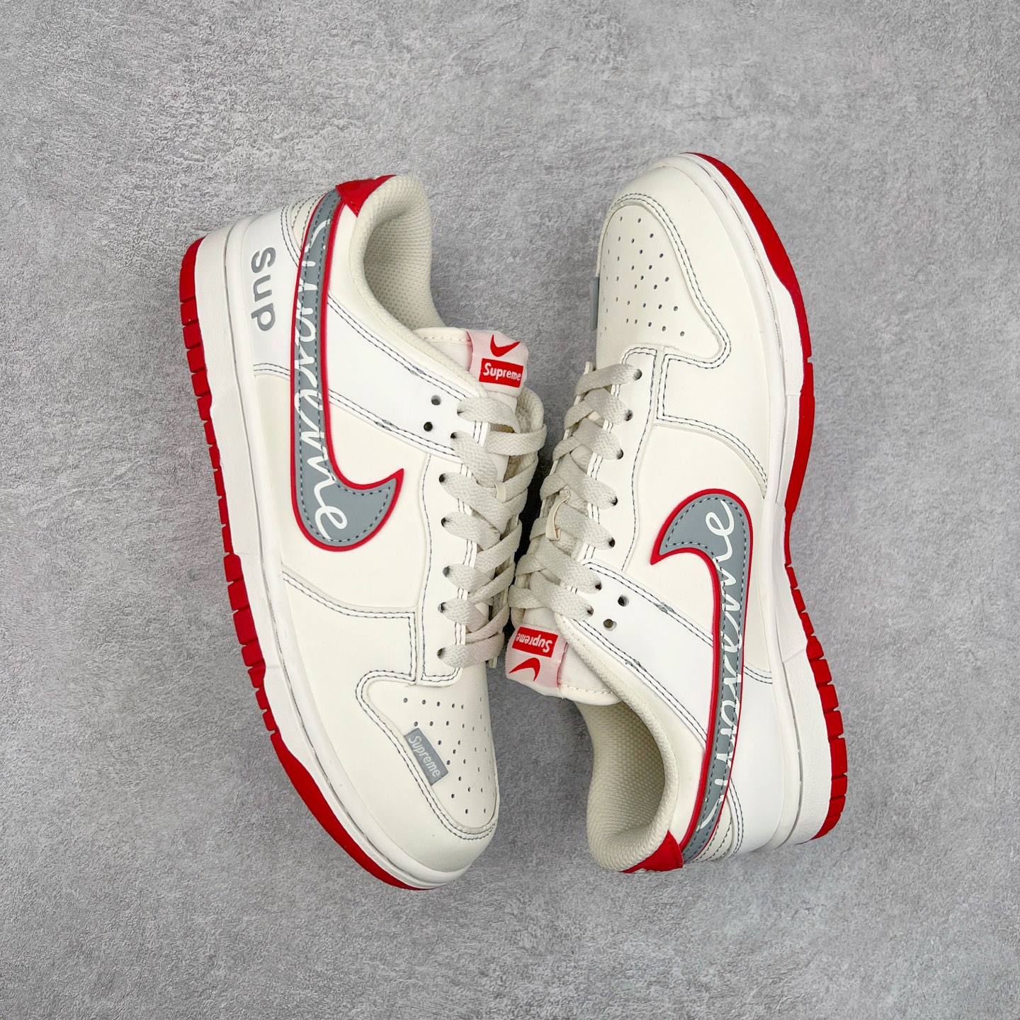 图片[3]-NK Dunk Low 定制配色 DJ2024-030 大厂出品 极力推荐 原装头层材料 独家版型蒸餾加工帶來的是更好的视觉和脚感体验大厂纯原品质出货 清洁度 电绣工艺 皮料切割干净无任何毛边 细节完美 尺码：36 36.5 37.5 38 38.5 39 40 40.5 41 42 42.5 43 44 44.5 45-选品中心