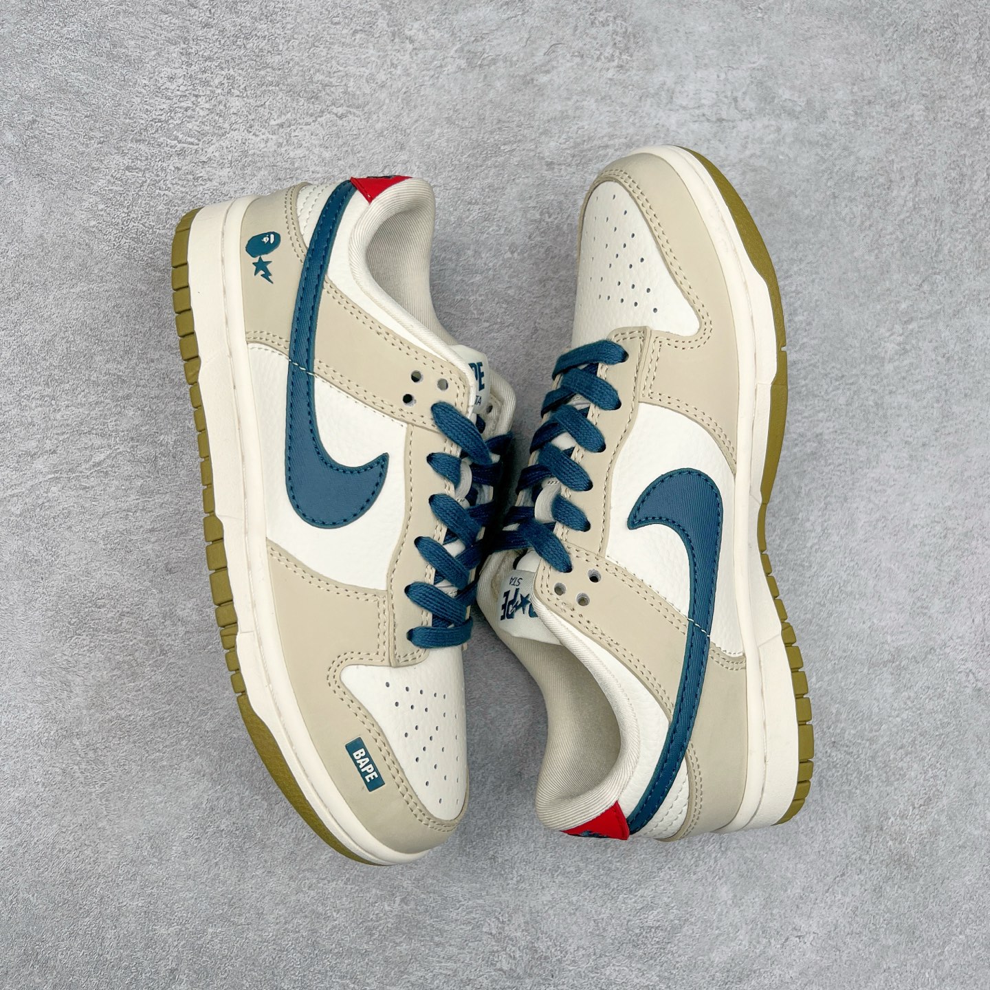 图片[3]-NK Dunk Low 定制配色 CF3688-011 大厂出品 极力推荐 原装头层材料 独家版型蒸餾加工帶來的是更好的视觉和脚感体验大厂纯原品质出货 清洁度 电绣工艺 皮料切割干净无任何毛边 细节完美 尺码：36 36.5 37.5 38 38.5 39 40 40.5 41 42 42.5 43 44 44.5 45-选品中心