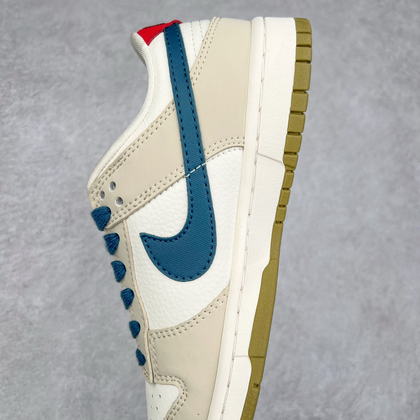 图片[7]-NK Dunk Low 定制配色 CF3688-011 大厂出品 极力推荐 原装头层材料 独家版型蒸餾加工帶來的是更好的视觉和脚感体验大厂纯原品质出货 清洁度 电绣工艺 皮料切割干净无任何毛边 细节完美 尺码：36 36.5 37.5 38 38.5 39 40 40.5 41 42 42.5 43 44 44.5 45-选品中心