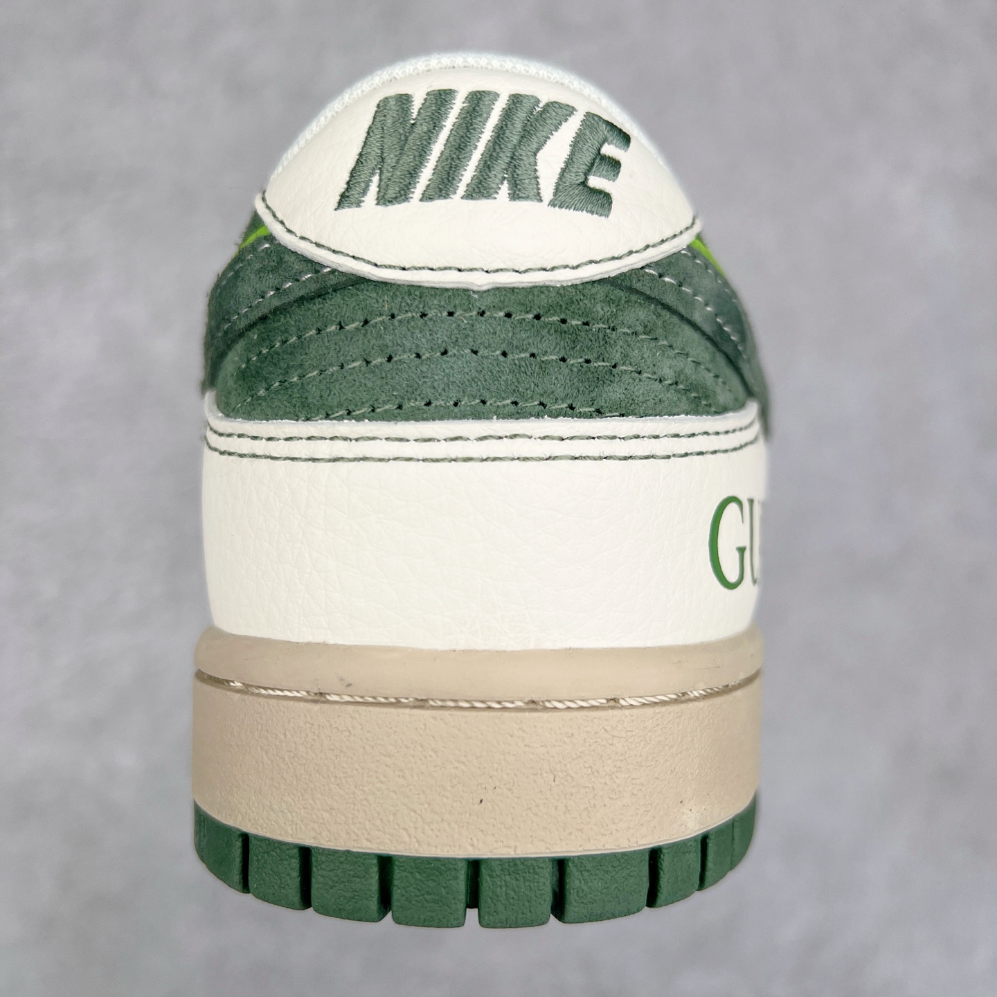 图片[8]-NK Dunk Low 定制配色 DM6868-025 大厂出品 极力推荐 原装头层材料 独家版型蒸餾加工帶來的是更好的视觉和脚感体验大厂纯原品质出货 清洁度 电绣工艺 皮料切割干净无任何毛边 细节完美 尺码：36 36.5 37.5 38 38.5 39 40 40.5 41 42 42.5 43 44 44.5 45-选品中心