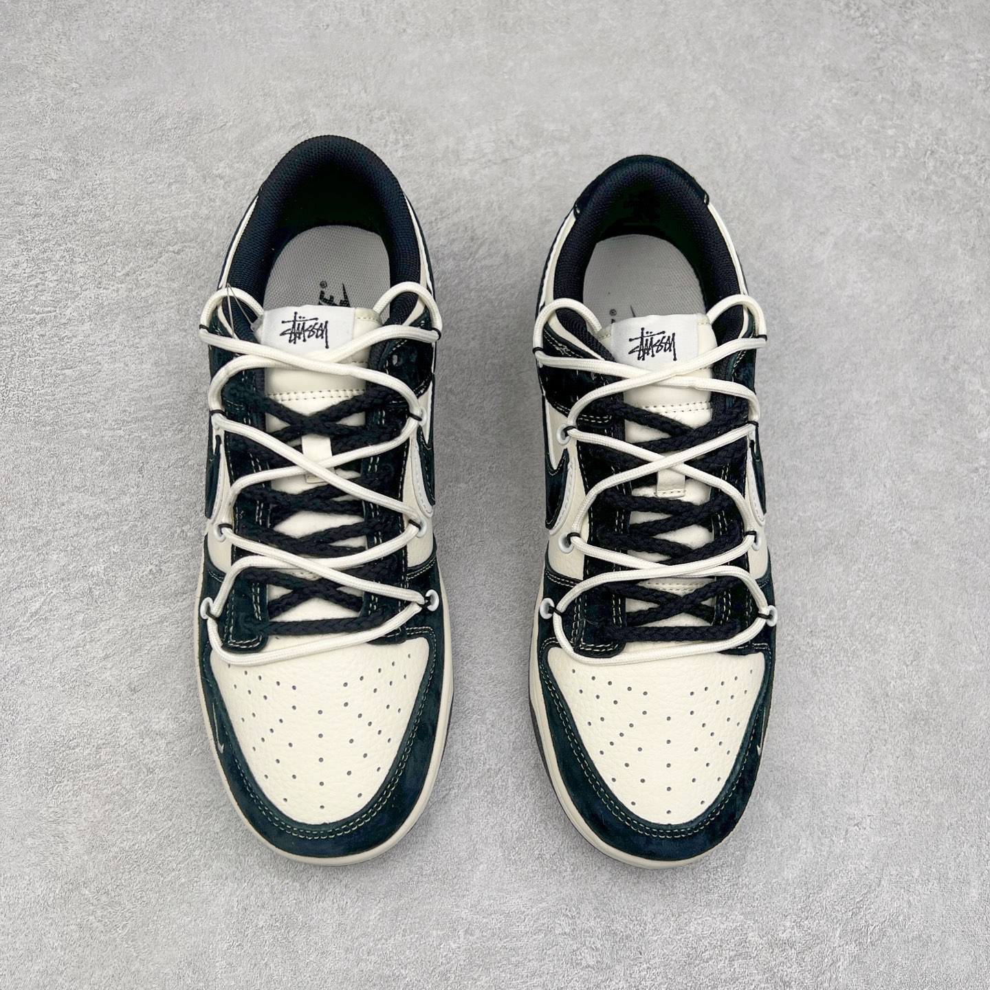 图片[2]-NK Dunk Low 定制配色 YX5066-241 大厂出品 极力推荐 原装头层材料 独家版型蒸餾加工帶來的是更好的视觉和脚感体验大厂纯原品质出货 清洁度 电绣工艺 皮料切割干净无任何毛边 细节完美 尺码：36 36.5 37.5 38 38.5 39 40 40.5 41 42 42.5 43 44 44.5 45-选品中心