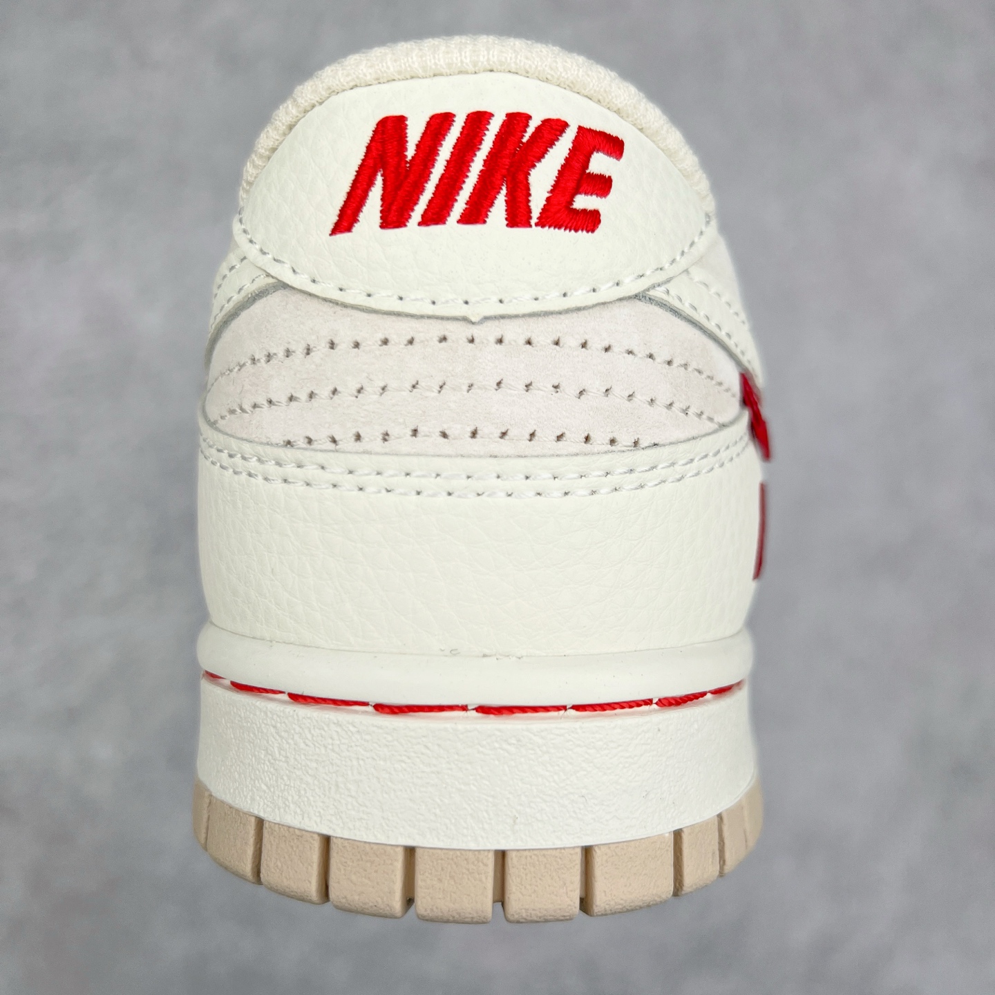 图片[8]-NK Dunk Low 定制配色 DJ2024-116 大厂出品 极力推荐 原装头层材料 独家版型蒸餾加工帶來的是更好的视觉和脚感体验大厂纯原品质出货 清洁度 电绣工艺 皮料切割干净无任何毛边 细节完美 尺码：36 36.5 37.5 38 38.5 39 40 40.5 41 42 42.5 43 44 44.5 45-选品中心