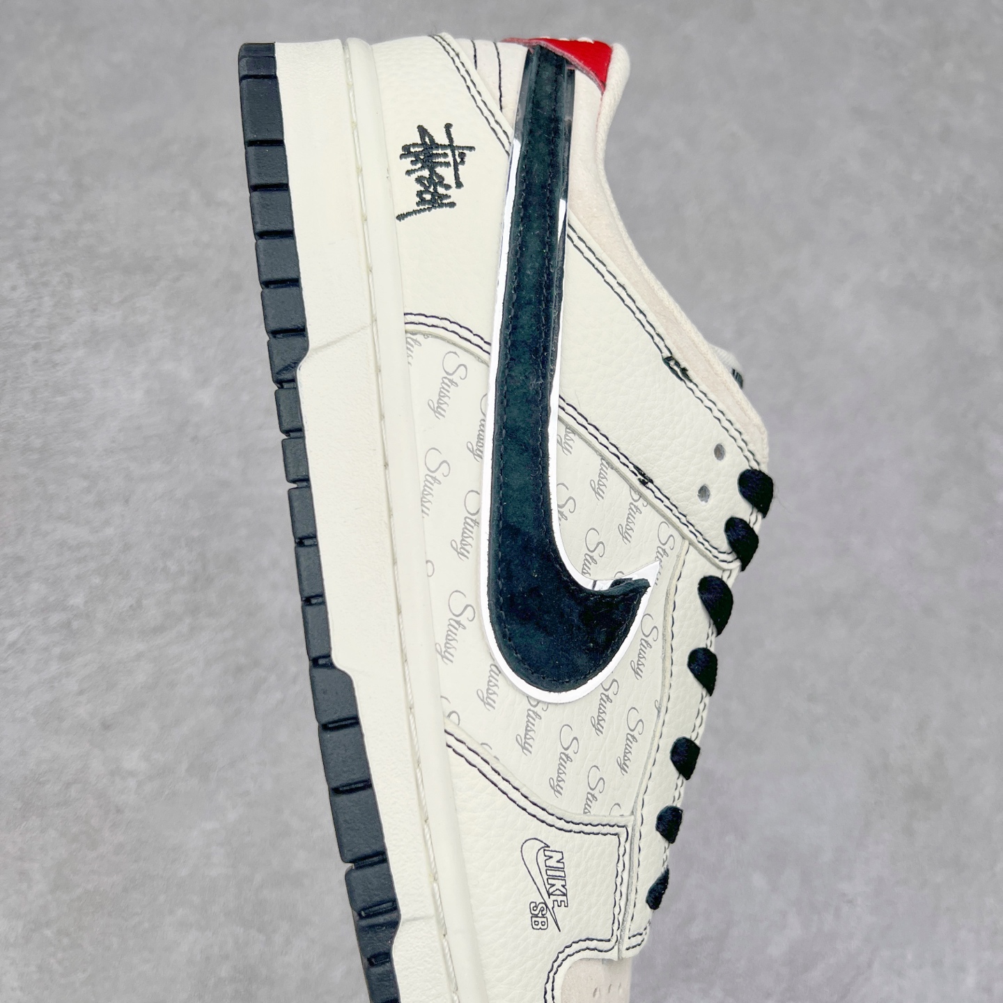 图片[6]-NK Dunk Low 定制配色 DJ2024-115 大厂出品 极力推荐 原装头层材料 独家版型蒸餾加工帶來的是更好的视觉和脚感体验大厂纯原品质出货 清洁度 电绣工艺 皮料切割干净无任何毛边 细节完美 尺码：36 36.5 37.5 38 38.5 39 40 40.5 41 42 42.5 43 44 44.5 45-选品中心