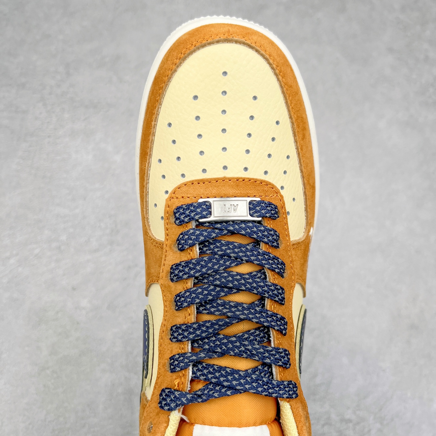 图片[4]-NK Air Force 1´07 Low 空军一号低帮百搭休闲运动板鞋 DM6688-053 柔软、弹性十足的缓震性能和出色的中底设计 横跨复古与现代的外型结合 造就出风靡全球 三十多年的Force 1 直到今天还深受青睐 尺码：36 36.5 37.5 38 38.5 39 40 40.5 41 42 42.5 43 44 44.5 45-选品中心