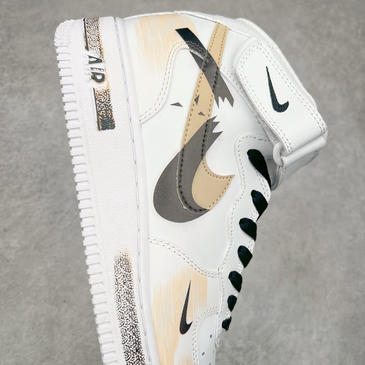 图片[6]-NK Air Force 1 Mid 空军一号中帮高帮百搭休闲运动板鞋 ZH0316-058 柔软、弹性十足的缓震性能和出色的中底设计 横跨复古与现代的外型结合 造就出风靡全球三十多年的Force 1 尺码：36 36.5 37.5 38 38.5 39 40 40.5 41 42 42.5 43 44 44.5 45-选品中心