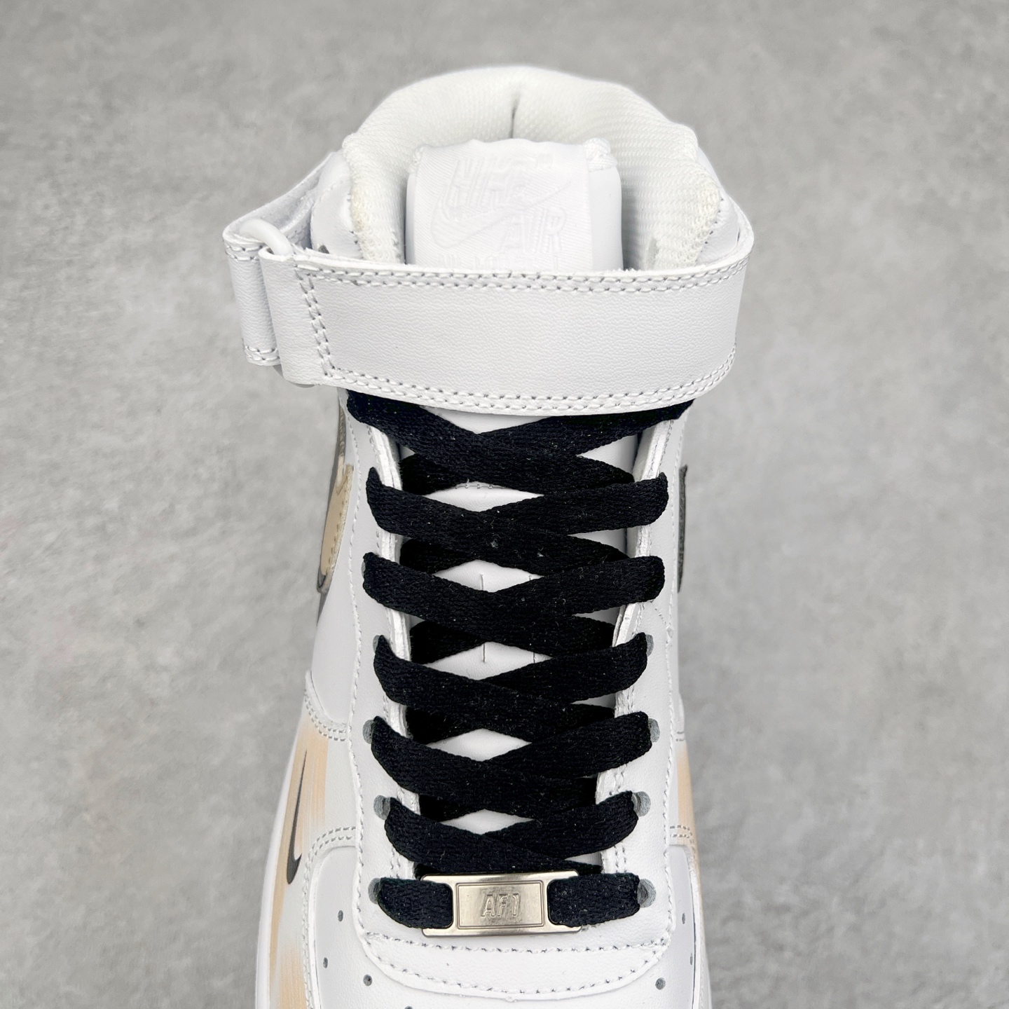 图片[5]-NK Air Force 1 Mid 空军一号中帮高帮百搭休闲运动板鞋 ZH0316-058 柔软、弹性十足的缓震性能和出色的中底设计 横跨复古与现代的外型结合 造就出风靡全球三十多年的Force 1 尺码：36 36.5 37.5 38 38.5 39 40 40.5 41 42 42.5 43 44 44.5 45-选品中心