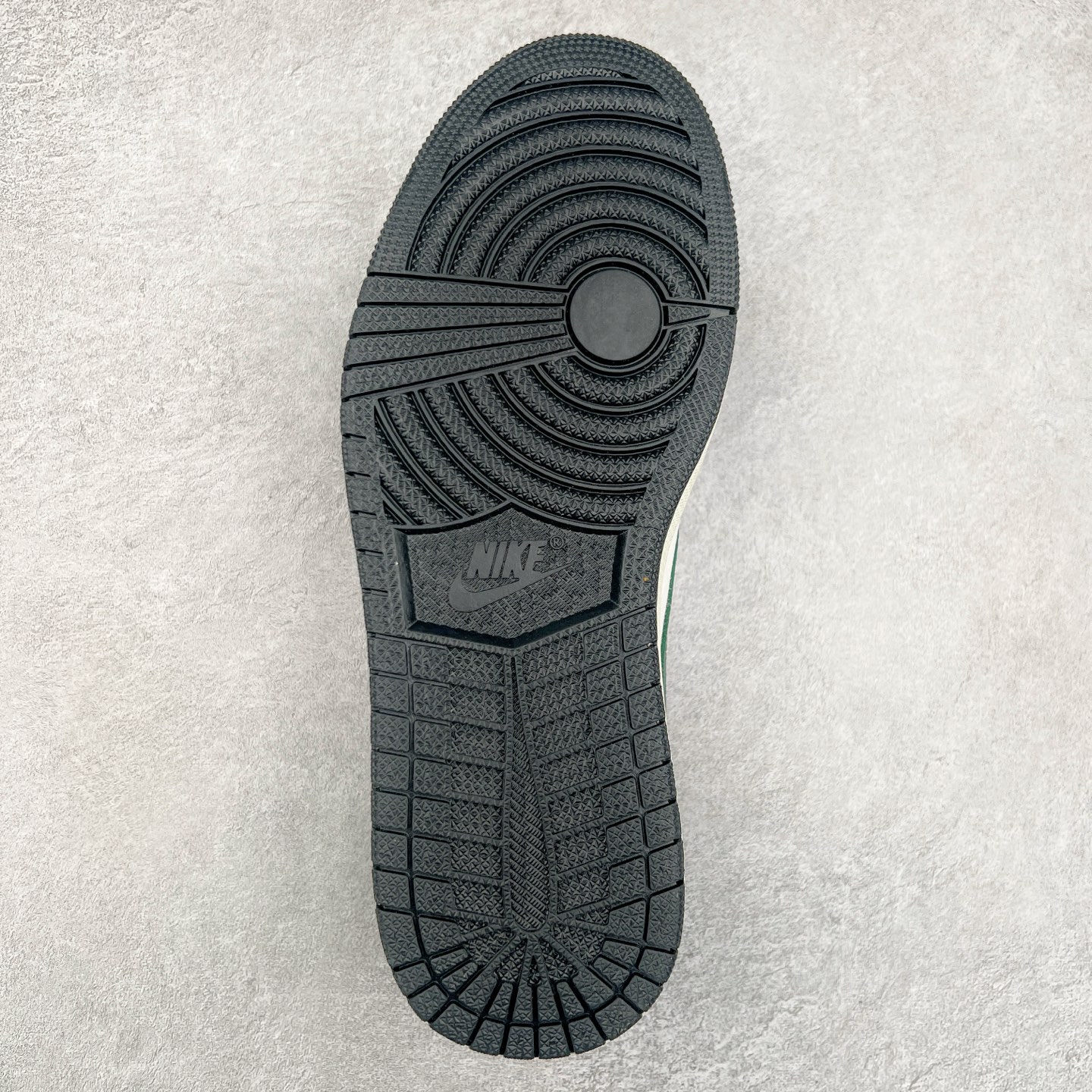 图片[9]-TS x Air Jordan AJ1 Low 倒钩低帮联名定制配色 CH6336-021 原厂内置气垫魔块 A模大底 头层小牛皮 鞋舌AJ原厂专用牛津布+AJ专用反口珍珠布+原厂无杂质高弹内里海棉+特殊封边弹力鞋带 尺码：36 36.5 37.5 38 38.5 39 40 40.5 41 42 42.5 43 44 44.5 45 46 47.5-选品中心