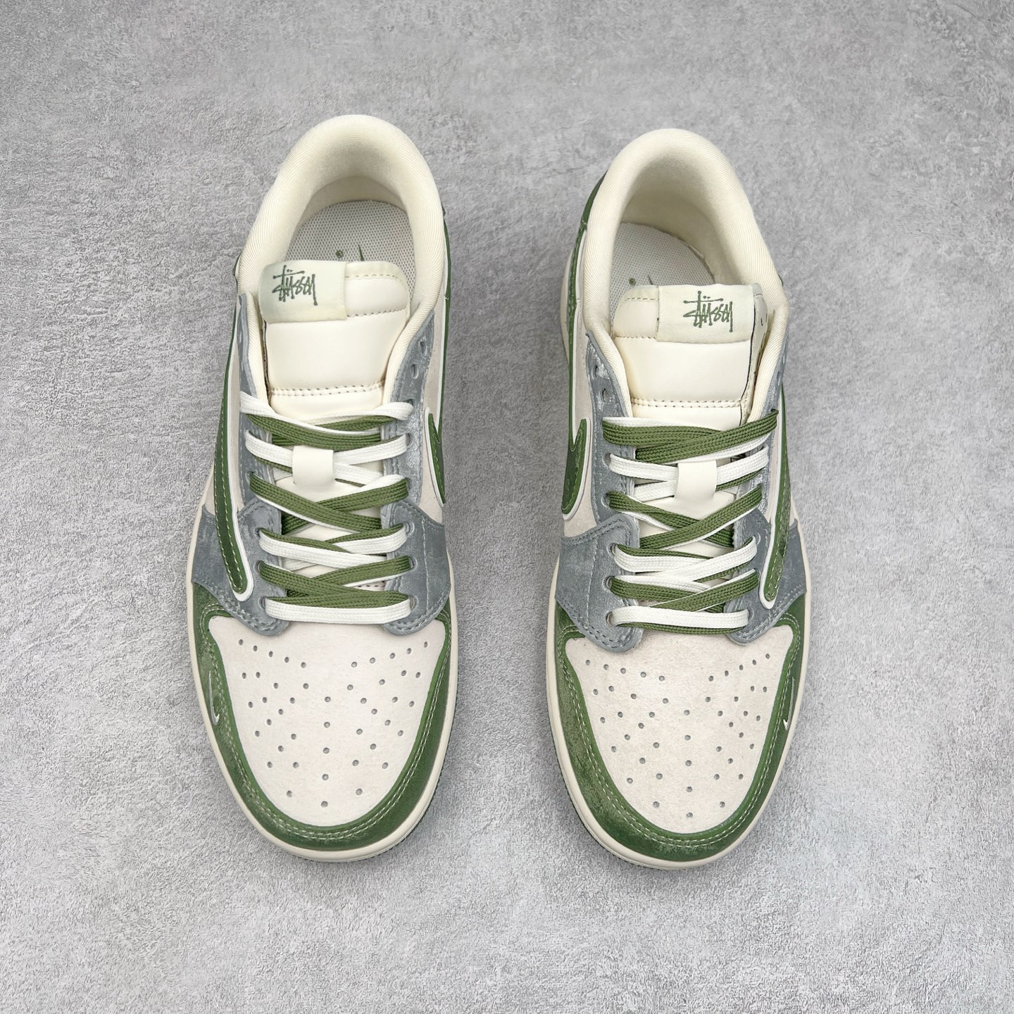 图片[2]-TS x Air Jordan AJ1 Low 倒钩低帮联名定制配色 DM9288-012 原厂内置气垫魔块 A模大底 头层小牛皮 鞋舌AJ原厂专用牛津布+AJ专用反口珍珠布+原厂无杂质高弹内里海棉+特殊封边弹力鞋带 尺码：36 36.5 37.5 38 38.5 39 40 40.5 41 42 42.5 43 44 44.5 45 46 47.5-选品中心