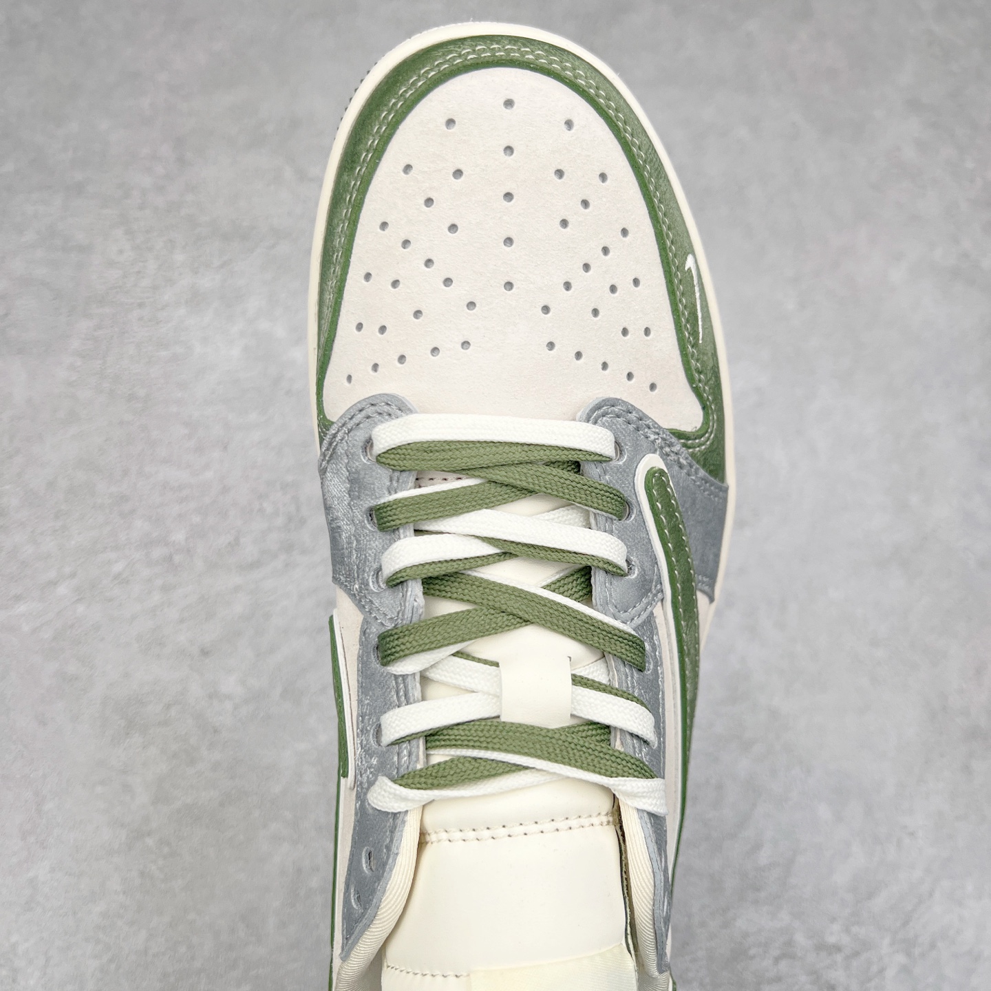 图片[4]-TS x Air Jordan AJ1 Low 倒钩低帮联名定制配色 DM9288-012 原厂内置气垫魔块 A模大底 头层小牛皮 鞋舌AJ原厂专用牛津布+AJ专用反口珍珠布+原厂无杂质高弹内里海棉+特殊封边弹力鞋带 尺码：36 36.5 37.5 38 38.5 39 40 40.5 41 42 42.5 43 44 44.5 45 46 47.5-选品中心