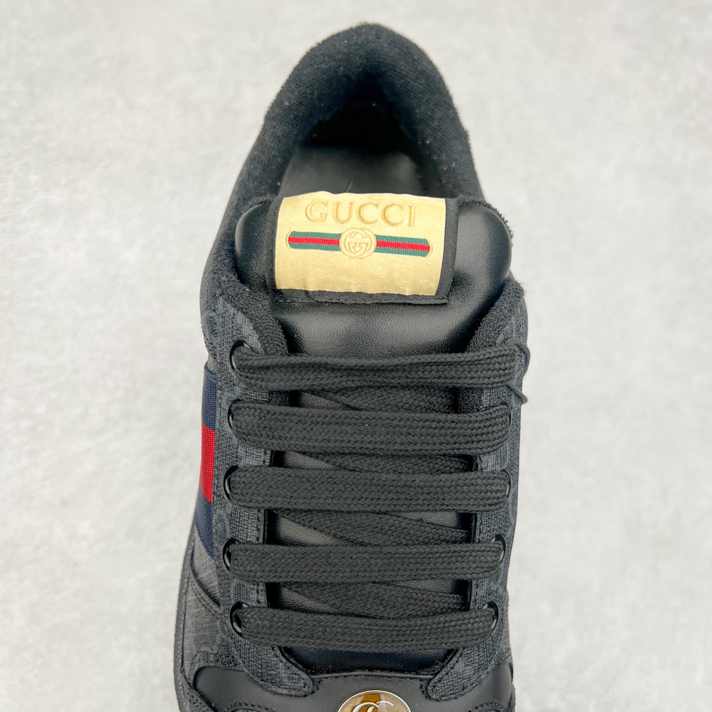 图片[5]-Gucci 古驰 Screener 运动休闲时装奢侈品系列 GG珐琅扣 擦脏做旧小脏鞋 高端零售海淘商家混卖版本 东莞纯原品质 原鞋对照工艺生产 原厂一致色泽度玛瑙珐琅GG扣 原版一致鞋舌鞋带处擦脏工艺 全套原版包装外盒配件 意大利进口磨砂头层牛皮 后跟原版一致哑光丝印烫金字体 全网独家复刻细节 ）同源出厂真丝绸防尘鞋套袋 原装雪梨形超软沙绒纸团 工艺无缝细空胶技术 原版一致私模开发大底 尺码：35 36 37 38 39 40 41 42 43 44 45-选品中心