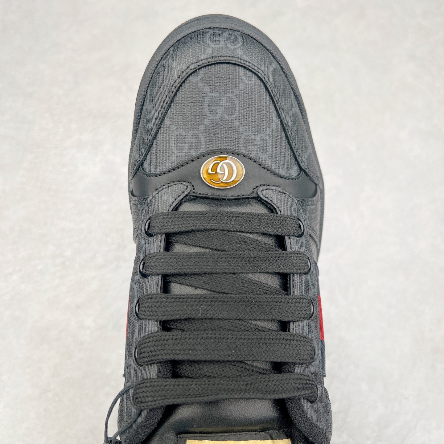 图片[4]-Gucci 古驰 Screener 运动休闲时装奢侈品系列 GG珐琅扣 擦脏做旧小脏鞋 高端零售海淘商家混卖版本 东莞纯原品质 原鞋对照工艺生产 原厂一致色泽度玛瑙珐琅GG扣 原版一致鞋舌鞋带处擦脏工艺 全套原版包装外盒配件 意大利进口磨砂头层牛皮 后跟原版一致哑光丝印烫金字体 全网独家复刻细节 ）同源出厂真丝绸防尘鞋套袋 原装雪梨形超软沙绒纸团 工艺无缝细空胶技术 原版一致私模开发大底 尺码：35 36 37 38 39 40 41 42 43 44 45-选品中心