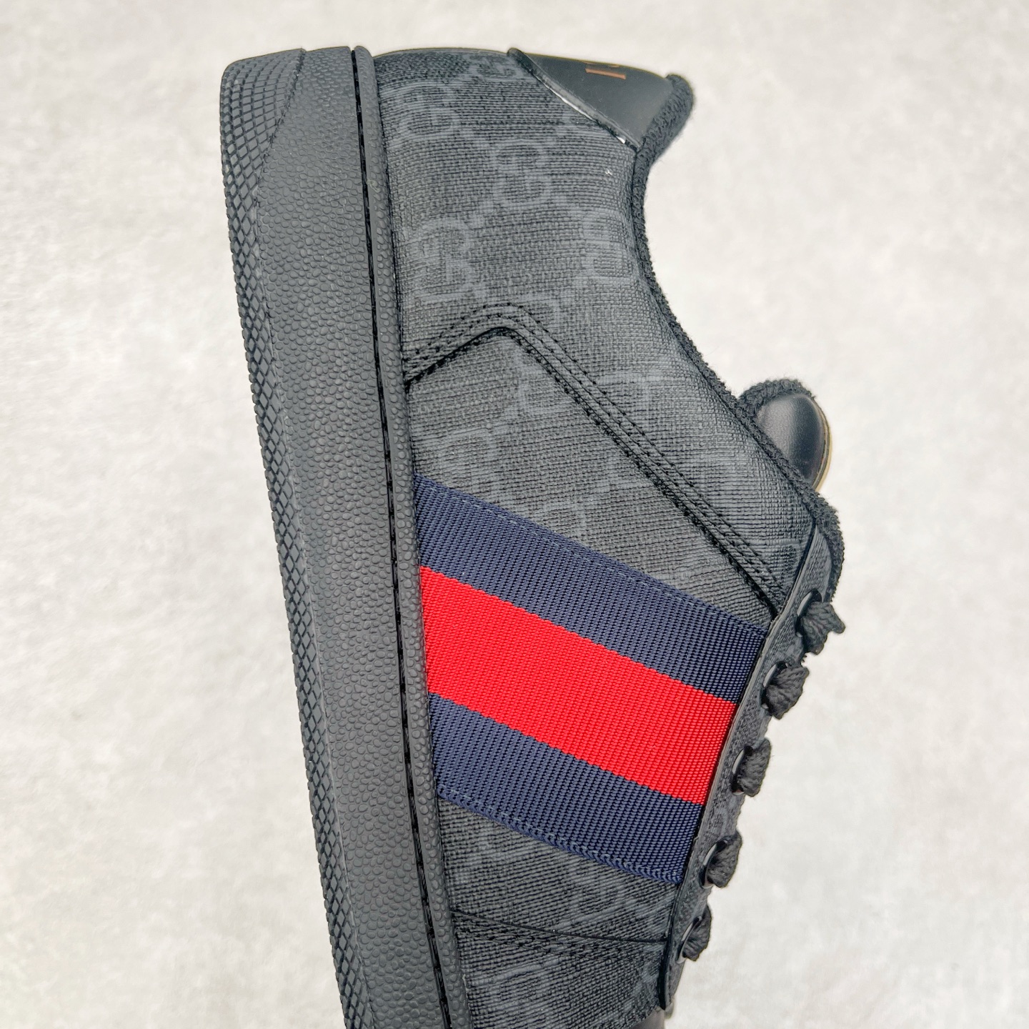 图片[6]-Gucci 古驰 Screener 运动休闲时装奢侈品系列 GG珐琅扣 擦脏做旧小脏鞋 高端零售海淘商家混卖版本 东莞纯原品质 原鞋对照工艺生产 原厂一致色泽度玛瑙珐琅GG扣 原版一致鞋舌鞋带处擦脏工艺 全套原版包装外盒配件 意大利进口磨砂头层牛皮 后跟原版一致哑光丝印烫金字体 全网独家复刻细节 ）同源出厂真丝绸防尘鞋套袋 原装雪梨形超软沙绒纸团 工艺无缝细空胶技术 原版一致私模开发大底 尺码：35 36 37 38 39 40 41 42 43 44 45-选品中心