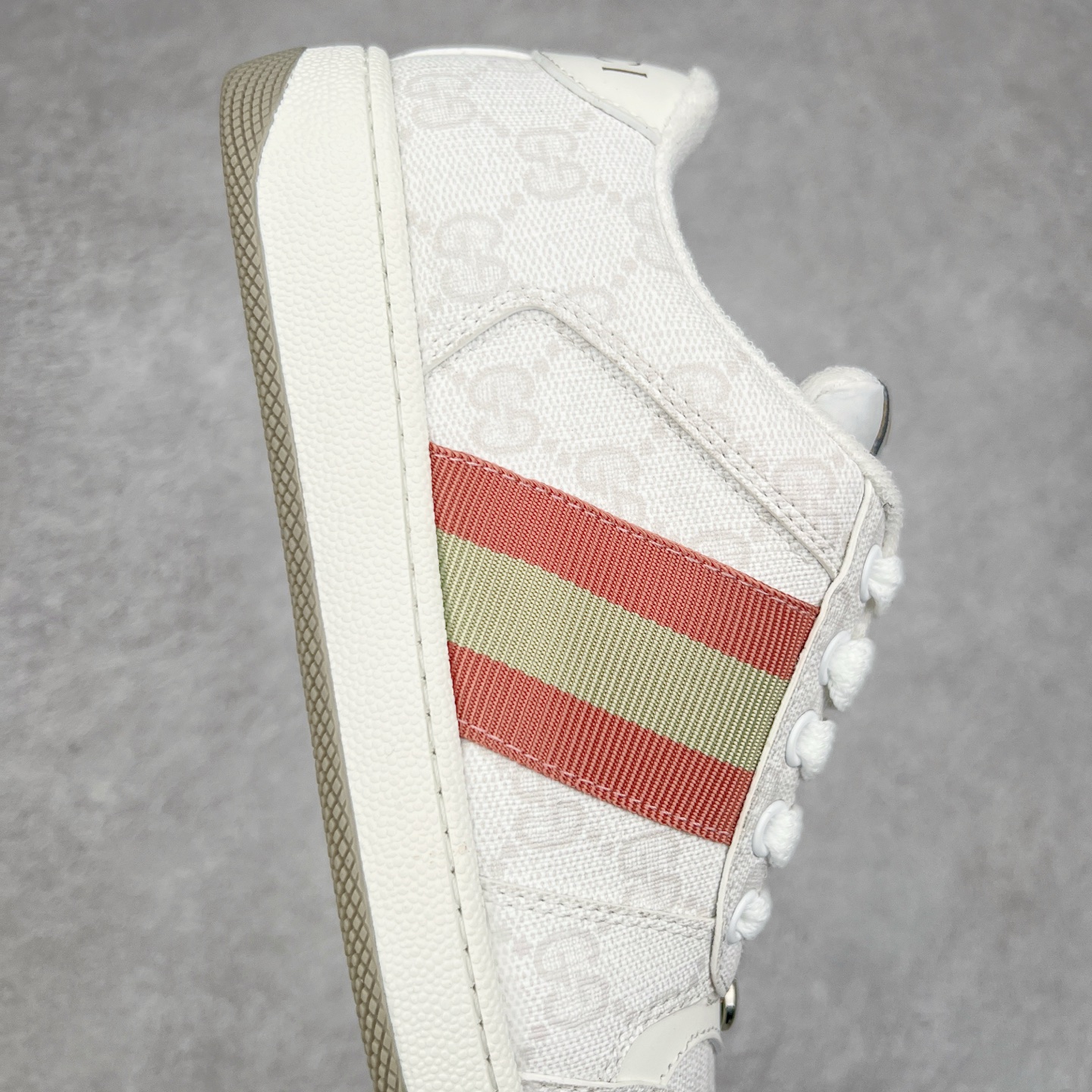 图片[6]-Gucci 古驰 Screener 运动休闲时装奢侈品系列 GG珐琅扣 擦脏做旧小脏鞋 高端零售海淘商家混卖版本 东莞纯原品质 原鞋对照工艺生产 原厂一致色泽度玛瑙珐琅GG扣 原版一致鞋舌鞋带处擦脏工艺 全套原版包装外盒配件 意大利进口磨砂头层牛皮 后跟原版一致哑光丝印烫金字体 全网独家复刻细节 ）同源出厂真丝绸防尘鞋套袋 原装雪梨形超软沙绒纸团 工艺无缝细空胶技术 原版一致私模开发大底 尺码：35 36 37 38 39 40 41 42 43 44 45-选品中心