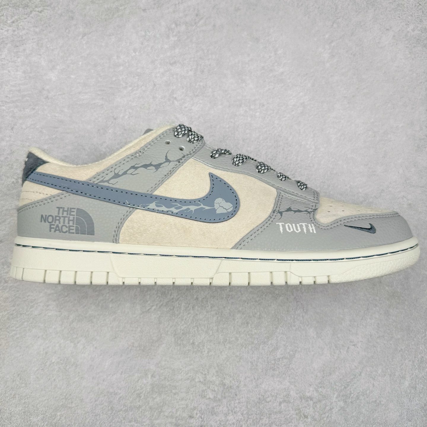 NK Dunk Low 定制配色 DJ2024-105 大厂出品 极力推荐 原装头层材料 独家版型蒸餾加工帶來的是更好的视觉和脚感体验大厂纯原品质出货 清洁度 电绣工艺 皮料切割干净无任何毛边 细节完美 尺码:36 36.5 37.5 38 38.5 39 40 40.5 41 42 42.5 43 44 44.5 45-选品中心