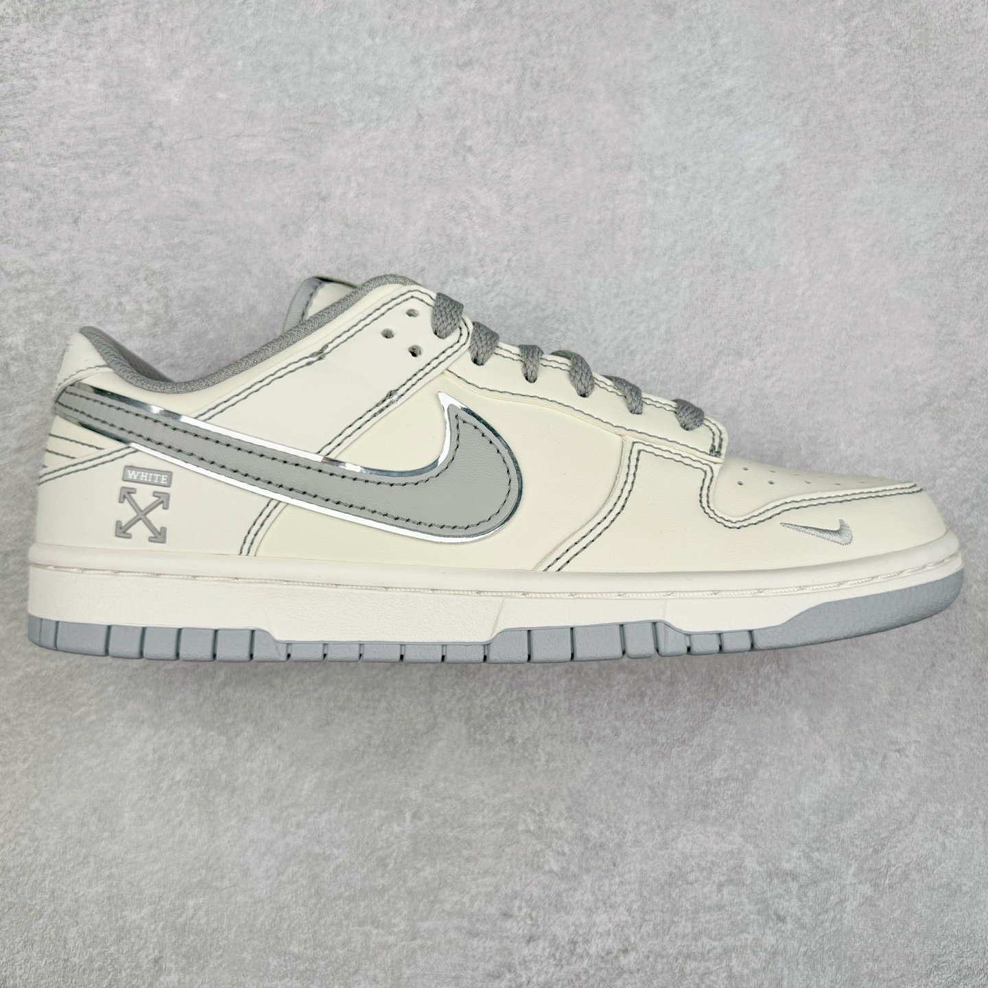 NK Dunk Low 定制配色 DJ2024-001 大厂出品 极力推荐 原装头层材料 独家版型蒸餾加工帶來的是更好的视觉和脚感体验大厂纯原品质出货 清洁度 电绣工艺 皮料切割干净无任何毛边 细节完美 尺码：36 36.5 37.5 38 38.5 39 40 40.5 41 42 42.5 43 44 44.5 45-选品中心