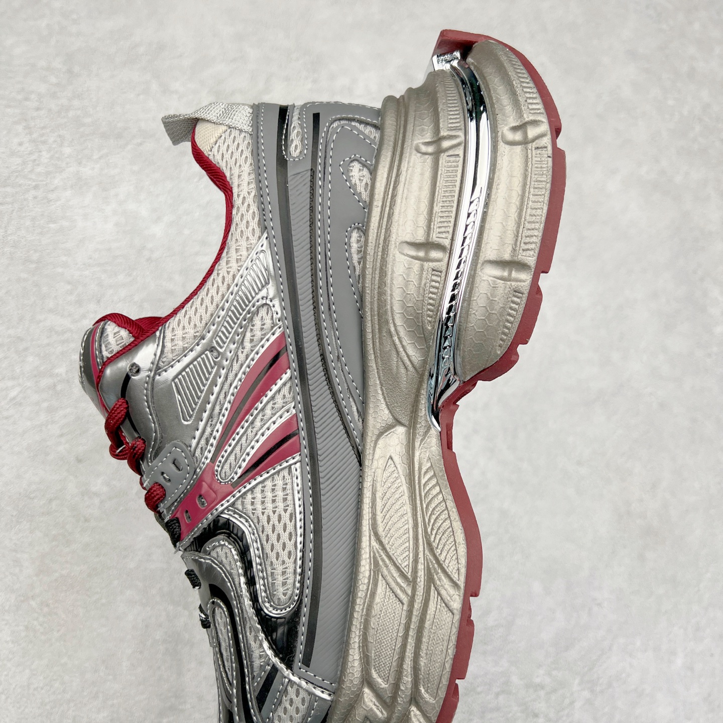 图片[7]-GG-CC Chunky Low白鹿同款独星球 2024新款GGCC低帮复古厚底增高老爹鞋 时髦look轻松定格 不费力展现率性氛围 原版正确大底 高档银盒 酷帅机能风不规则设计大底 8CM 增高厚底 大长腿既视感轻松拿捏 货号：G24X9833 尺码：35 36 37 38 39 40-选品中心