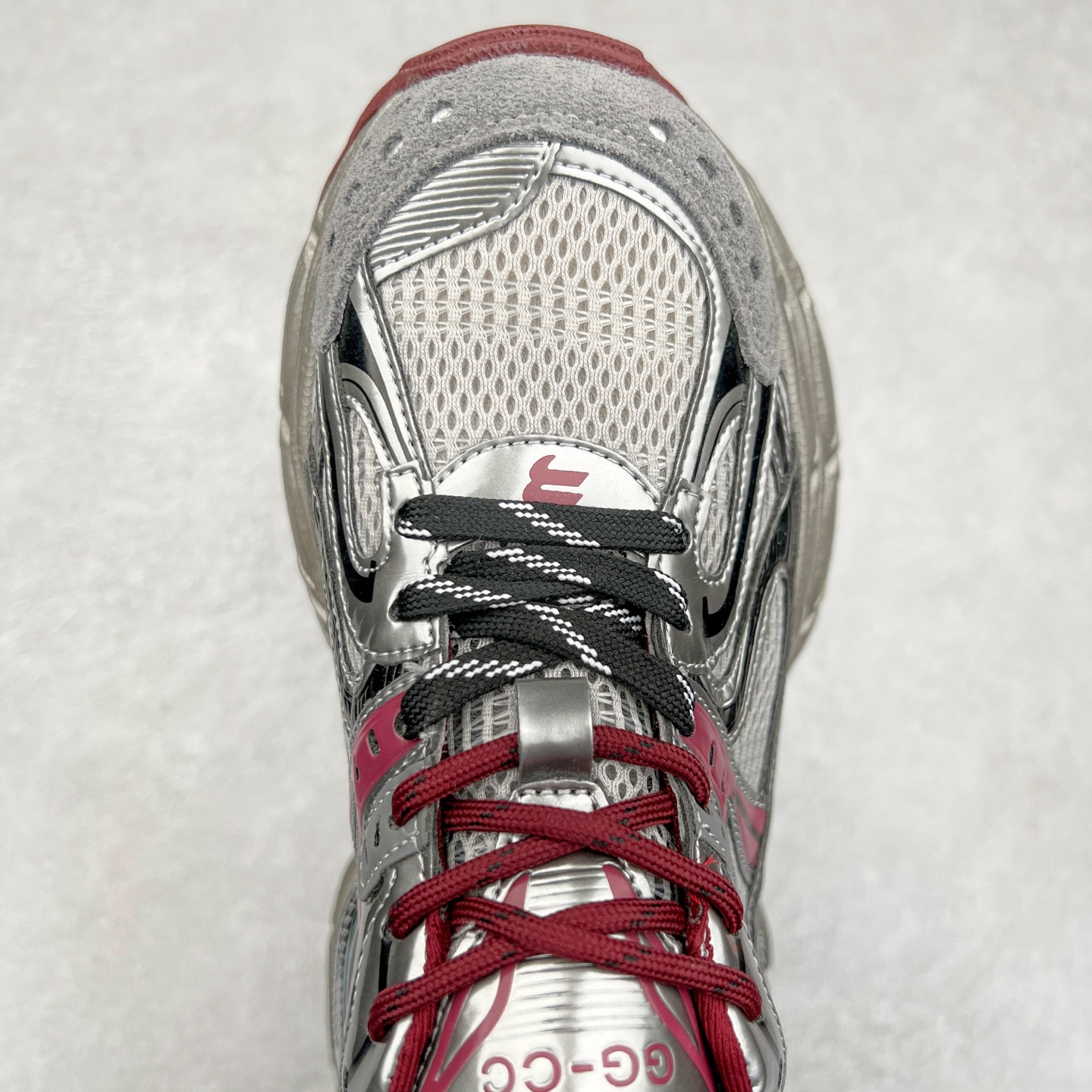 图片[4]-GG-CC Chunky Low白鹿同款独星球 2024新款GGCC低帮复古厚底增高老爹鞋 时髦look轻松定格 不费力展现率性氛围 原版正确大底 高档银盒 酷帅机能风不规则设计大底 8CM 增高厚底 大长腿既视感轻松拿捏 货号：G24X9833 尺码：35 36 37 38 39 40-选品中心