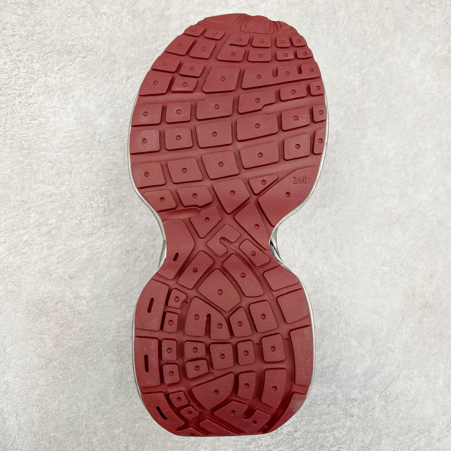 图片[9]-GG-CC Chunky Low白鹿同款独星球 2024新款GGCC低帮复古厚底增高老爹鞋 时髦look轻松定格 不费力展现率性氛围 原版正确大底 高档银盒 酷帅机能风不规则设计大底 8CM 增高厚底 大长腿既视感轻松拿捏 货号：G24X9833 尺码：35 36 37 38 39 40-选品中心