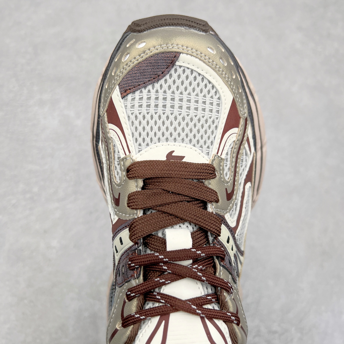 图片[4]-GG-CC Chunky Low白鹿同款独星球 2024新款GGCC低帮复古厚底增高老爹鞋 时髦look轻松定格 不费力展现率性氛围 原版正确大底 高档银盒 酷帅机能风不规则设计大底 8CM 增高厚底 大长腿既视感轻松拿捏 货号：G24X9833 尺码：35 36 37 38 39 40-选品中心