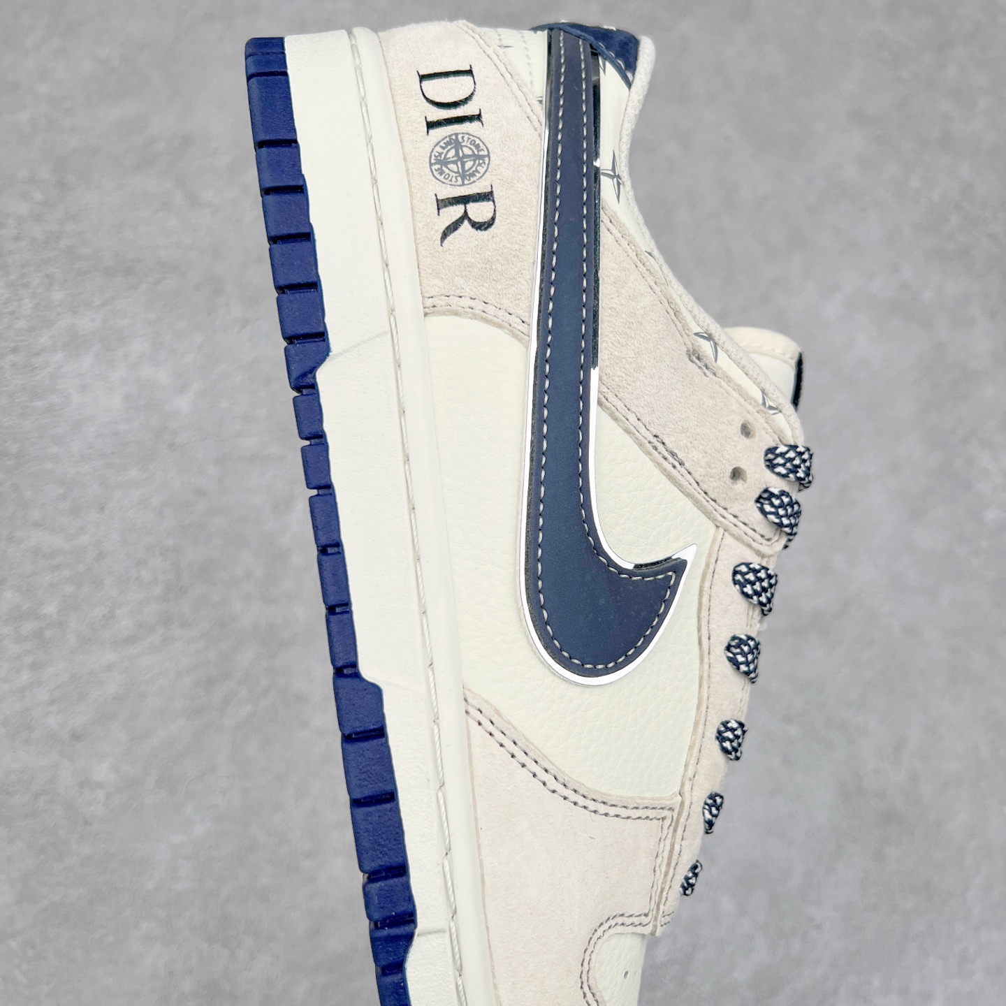 图片[6]-NK Dunk Low 定制配色 DJ2024-112 大厂出品 极力推荐 原装头层材料 独家版型蒸餾加工帶來的是更好的视觉和脚感体验大厂纯原品质出货 清洁度 电绣工艺 皮料切割干净无任何毛边 细节完美 尺码：36 36.5 37.5 38 38.5 39 40 40.5 41 42 42.5 43 44 44.5 45-选品中心