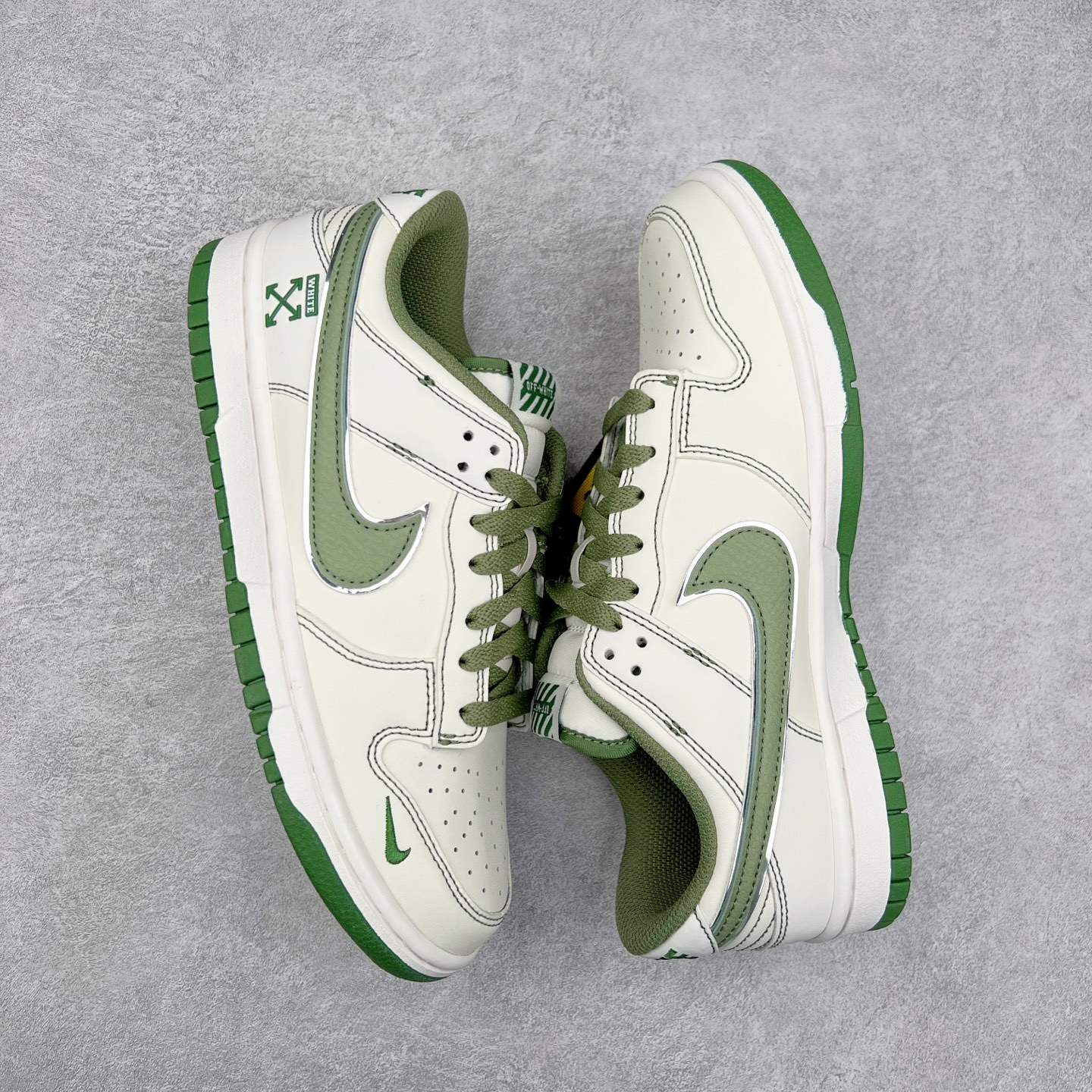 图片[2]-NK Dunk Low 定制配色 DJ2024-002 大厂出品 极力推荐 原装头层材料 独家版型蒸餾加工帶來的是更好的视觉和脚感体验大厂纯原品质出货 清洁度 电绣工艺 皮料切割干净无任何毛边 细节完美 尺码：36 36.5 37.5 38 38.5 39 40 40.5 41 42 42.5 43 44 44.5 45-选品中心