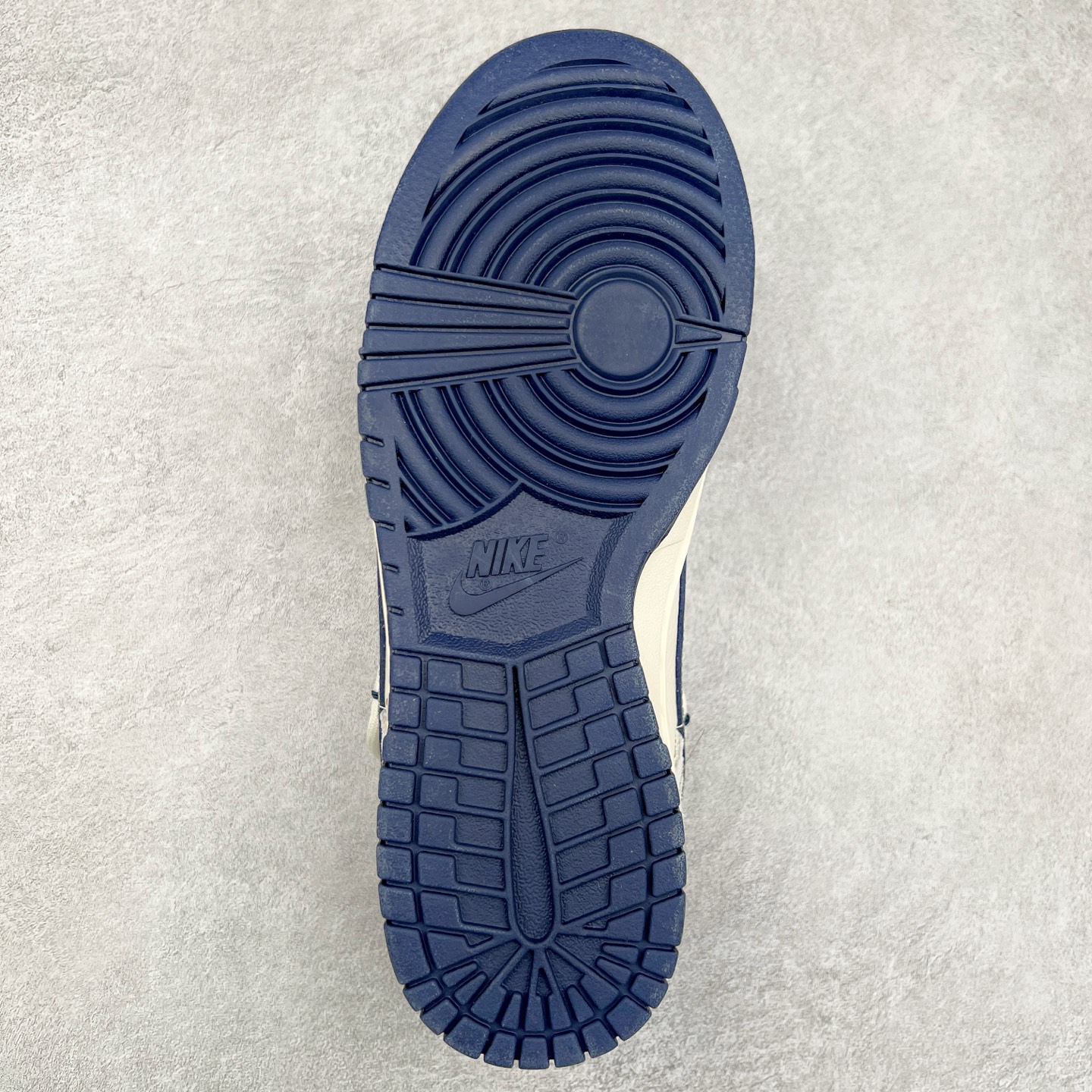 图片[9]-NK Dunk Low 定制配色 YX5066-255 大厂出品 极力推荐 原装头层材料 独家版型蒸餾加工帶來的是更好的视觉和脚感体验大厂纯原品质出货 清洁度 电绣工艺 皮料切割干净无任何毛边 细节完美 尺码：36 36.5 37.5 38 38.5 39 40 40.5 41 42 42.5 43 44 44.5 45-选品中心