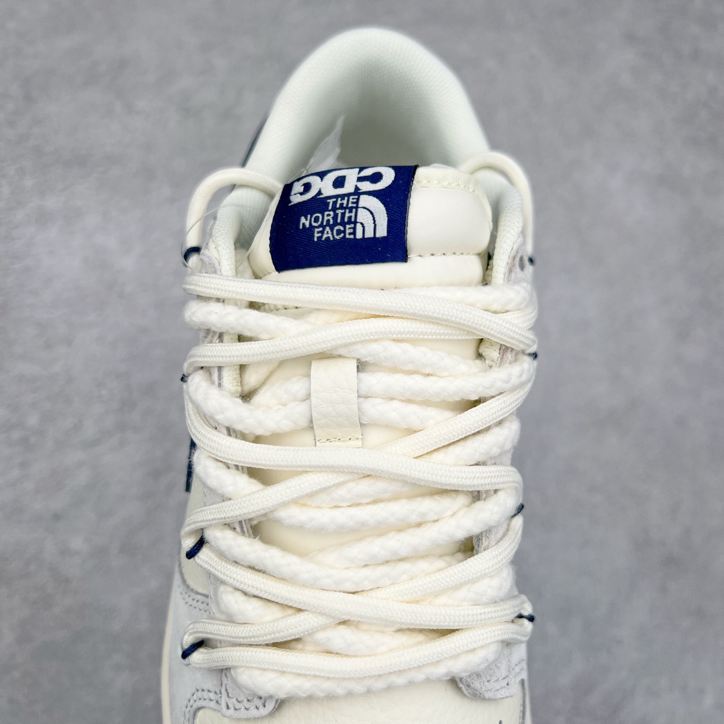 图片[5]-NK Dunk Low 定制配色 YX5066-255 大厂出品 极力推荐 原装头层材料 独家版型蒸餾加工帶來的是更好的视觉和脚感体验大厂纯原品质出货 清洁度 电绣工艺 皮料切割干净无任何毛边 细节完美 尺码：36 36.5 37.5 38 38.5 39 40 40.5 41 42 42.5 43 44 44.5 45-选品中心