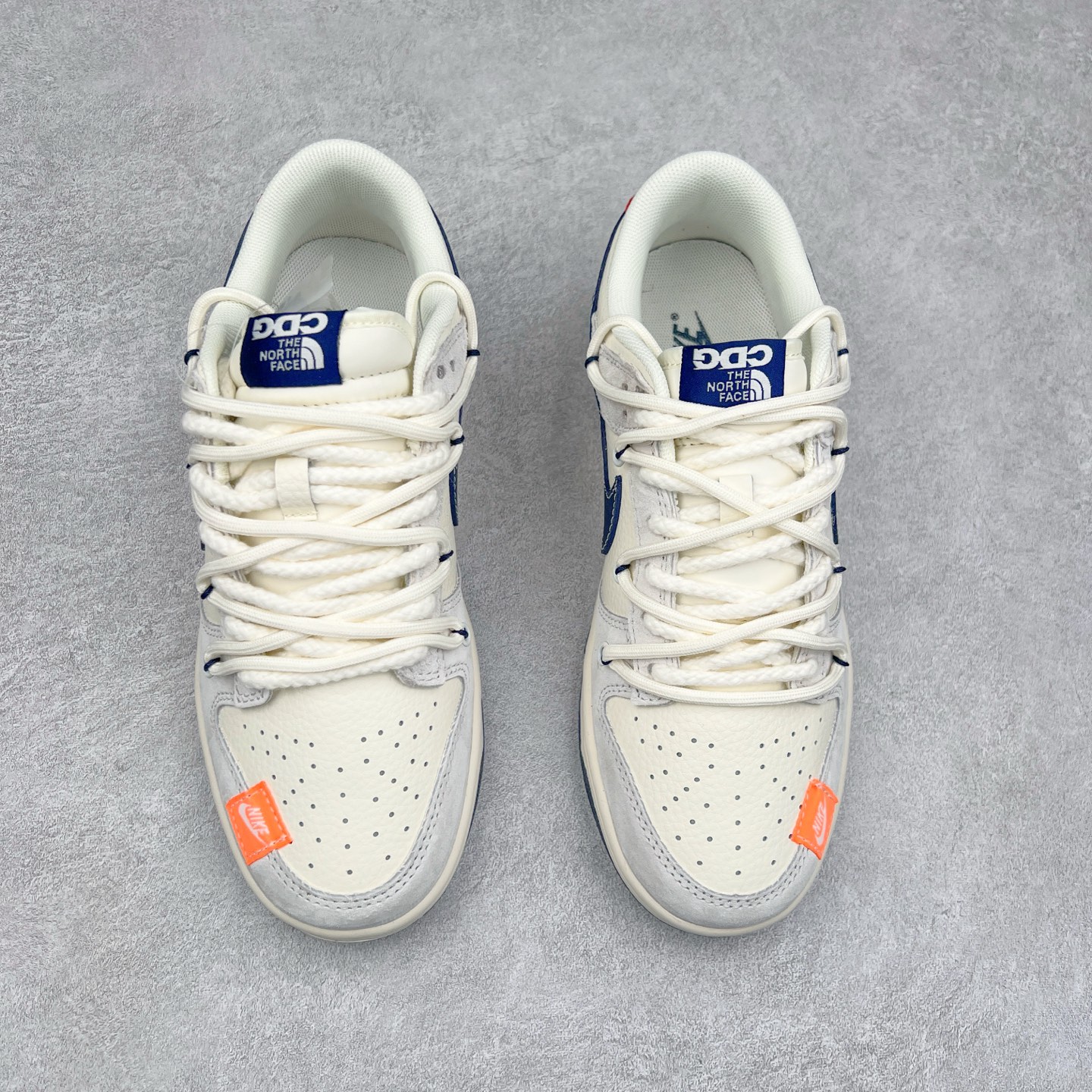 图片[2]-NK Dunk Low 定制配色 YX5066-255 大厂出品 极力推荐 原装头层材料 独家版型蒸餾加工帶來的是更好的视觉和脚感体验大厂纯原品质出货 清洁度 电绣工艺 皮料切割干净无任何毛边 细节完美 尺码：36 36.5 37.5 38 38.5 39 40 40.5 41 42 42.5 43 44 44.5 45-选品中心