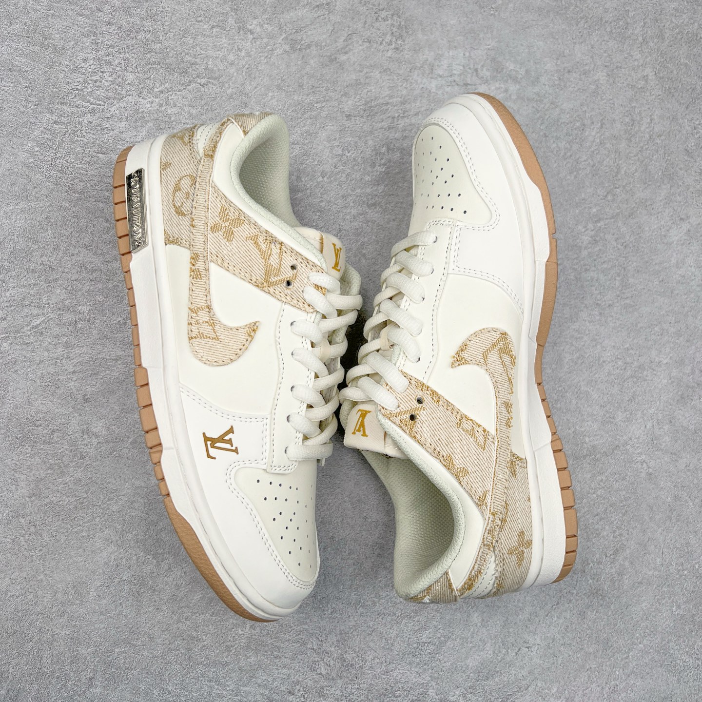 图片[3]-NK Dunk Low 定制配色 DJ2024-007 大厂出品 极力推荐 原装头层材料 独家版型蒸餾加工帶來的是更好的视觉和脚感体验大厂纯原品质出货 清洁度 电绣工艺 皮料切割干净无任何毛边 细节完美 尺码：36 36.5 37.5 38 38.5 39 40 40.5 41 42 42.5 43 44 44.5 45-选品中心