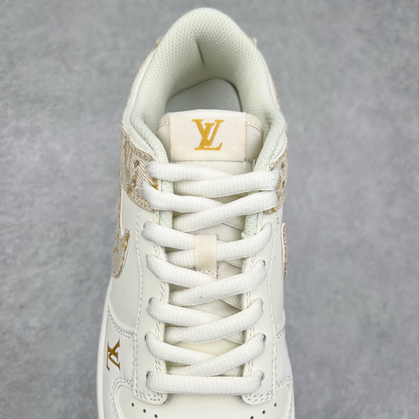 图片[5]-NK Dunk Low 定制配色 DJ2024-007 大厂出品 极力推荐 原装头层材料 独家版型蒸餾加工帶來的是更好的视觉和脚感体验大厂纯原品质出货 清洁度 电绣工艺 皮料切割干净无任何毛边 细节完美 尺码：36 36.5 37.5 38 38.5 39 40 40.5 41 42 42.5 43 44 44.5 45-选品中心