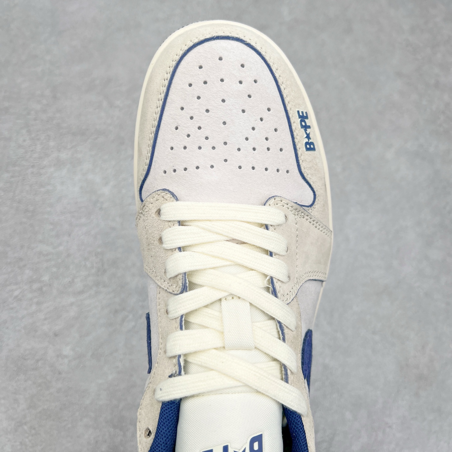 图片[4]-Air Jordan AJ1 Low 低帮定制 DM9188-007 原厂内置气垫魔块 A模大底 头层小牛皮 鞋舌AJ原厂专用牛津布+AJ专用反口珍珠布+原厂无杂质高弹内里海棉+特殊封边弹力鞋带 尺码：36 36.5 37.5 38 38.5 39 40 40.5 41 42 42.5 43 44 44.5 45 46 47.5-选品中心