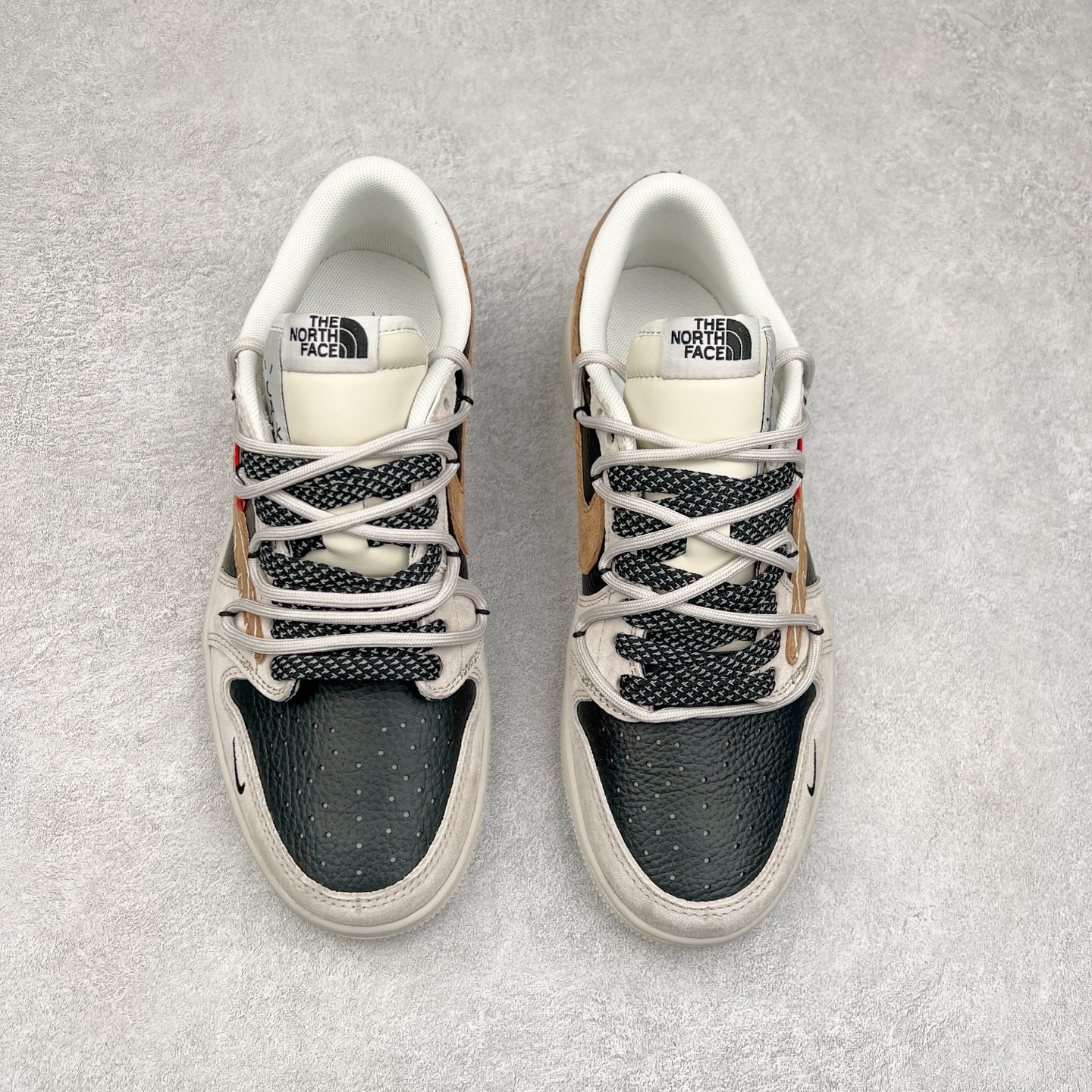 图片[2]-TS x Air Jordan AJ1 Low 倒钩低帮联名定制配色 XS3186-200 原厂内置气垫魔块 A模大底 头层小牛皮 鞋舌AJ原厂专用牛津布+AJ专用反口珍珠布+原厂无杂质高弹内里海棉+特殊封边弹力鞋带 尺码：36 36.5 37.5 38 38.5 39 40 40.5 41 42 42.5 43 44 44.5 45 46 47.5-选品中心