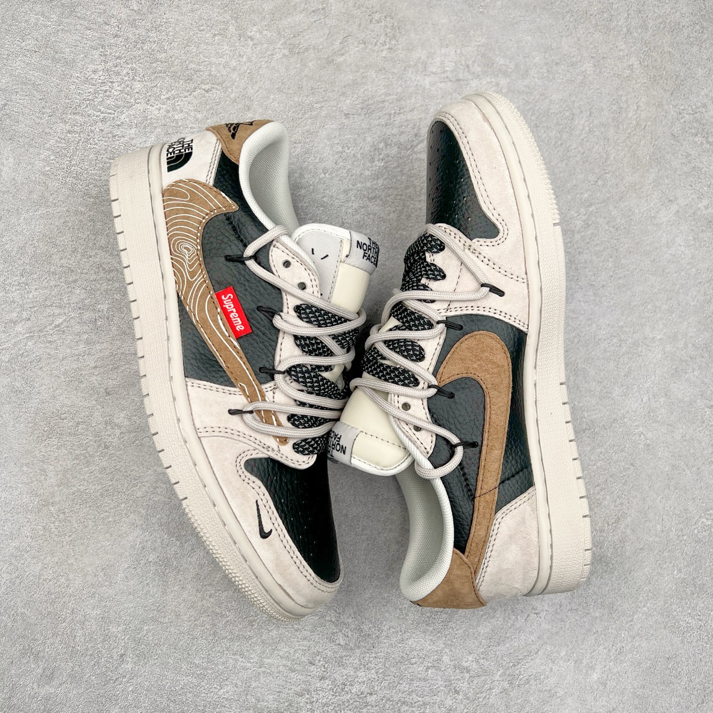 图片[3]-TS x Air Jordan AJ1 Low 倒钩低帮联名定制配色 XS3186-200 原厂内置气垫魔块 A模大底 头层小牛皮 鞋舌AJ原厂专用牛津布+AJ专用反口珍珠布+原厂无杂质高弹内里海棉+特殊封边弹力鞋带 尺码：36 36.5 37.5 38 38.5 39 40 40.5 41 42 42.5 43 44 44.5 45 46 47.5-选品中心