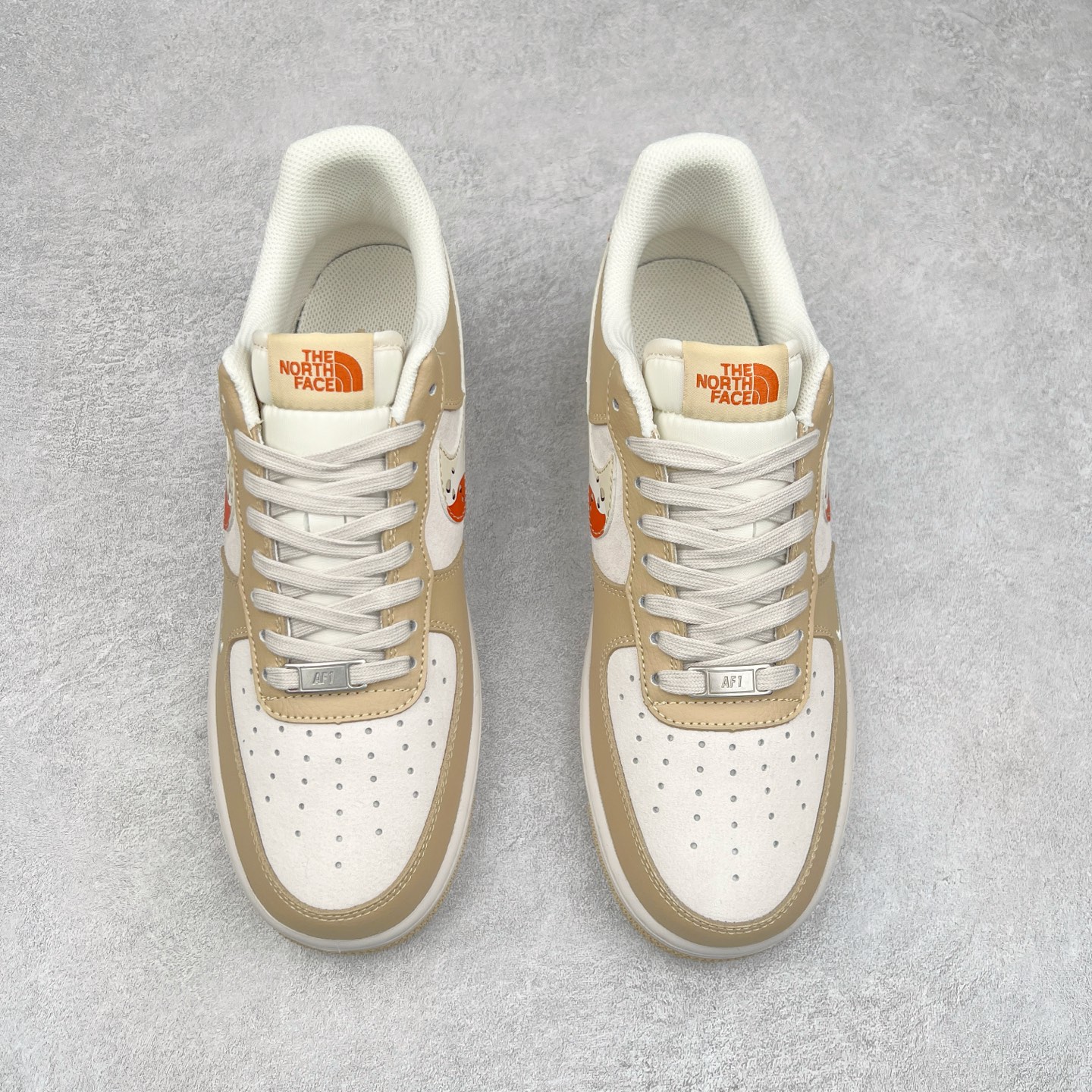 图片[2]-NK Air Force 1´07 Low 空军一号低帮百搭休闲运动板鞋 DM6688-047 柔软、弹性十足的缓震性能和出色的中底设计 横跨复古与现代的外型结合 造就出风靡全球 三十多年的Force 1 直到今天还深受青睐 尺码：36 36.5 37.5 38 38.5 39 40 40.5 41 42 42.5 43 44 44.5 45-选品中心