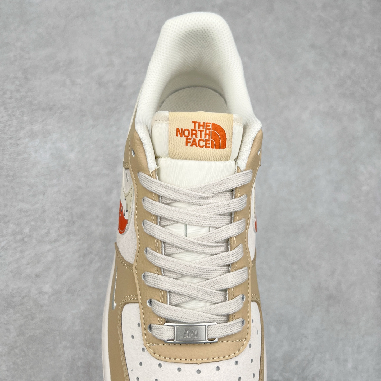 图片[5]-NK Air Force 1´07 Low 空军一号低帮百搭休闲运动板鞋 DM6688-047 柔软、弹性十足的缓震性能和出色的中底设计 横跨复古与现代的外型结合 造就出风靡全球 三十多年的Force 1 直到今天还深受青睐 尺码：36 36.5 37.5 38 38.5 39 40 40.5 41 42 42.5 43 44 44.5 45-选品中心