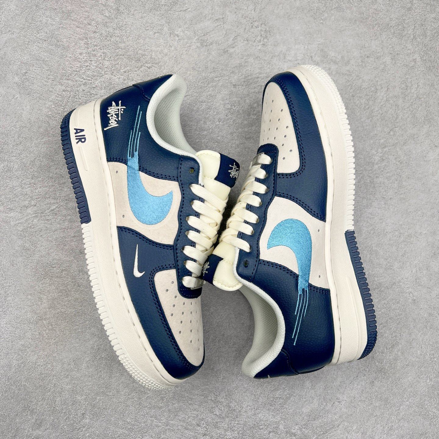 图片[3]-NK Air Force 1´07 Low 空军一号低帮百搭休闲运动板鞋 DM6688-047 柔软、弹性十足的缓震性能和出色的中底设计 横跨复古与现代的外型结合 造就出风靡全球 三十多年的Force 1 直到今天还深受青睐 尺码：36 36.5 37.5 38 38.5 39 40 40.5 41 42 42.5 43 44 44.5 45-选品中心