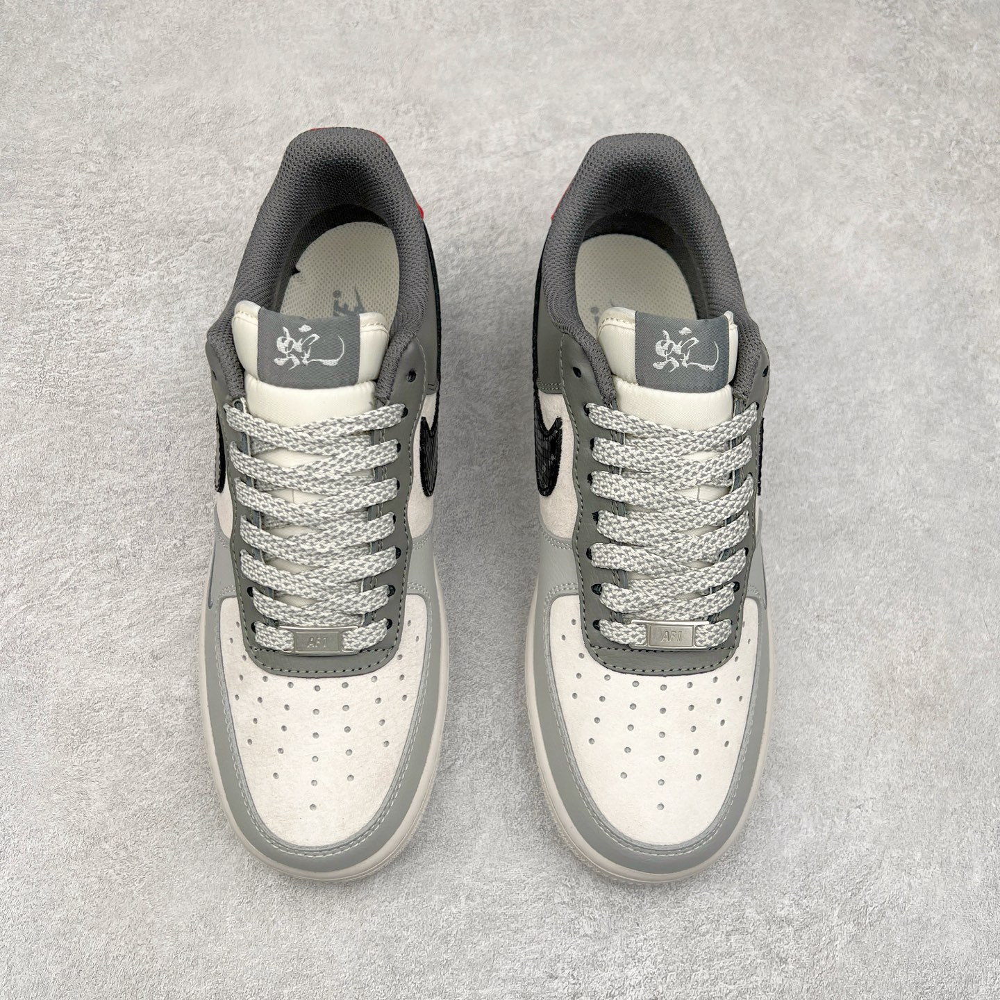 图片[2]-NK Air Force 1´07 Low 空军一号低帮百搭休闲运动板鞋 DM6688-047 柔软、弹性十足的缓震性能和出色的中底设计 横跨复古与现代的外型结合 造就出风靡全球 三十多年的Force 1 直到今天还深受青睐 尺码：36 36.5 37.5 38 38.5 39 40 40.5 41 42 42.5 43 44 44.5 45-选品中心