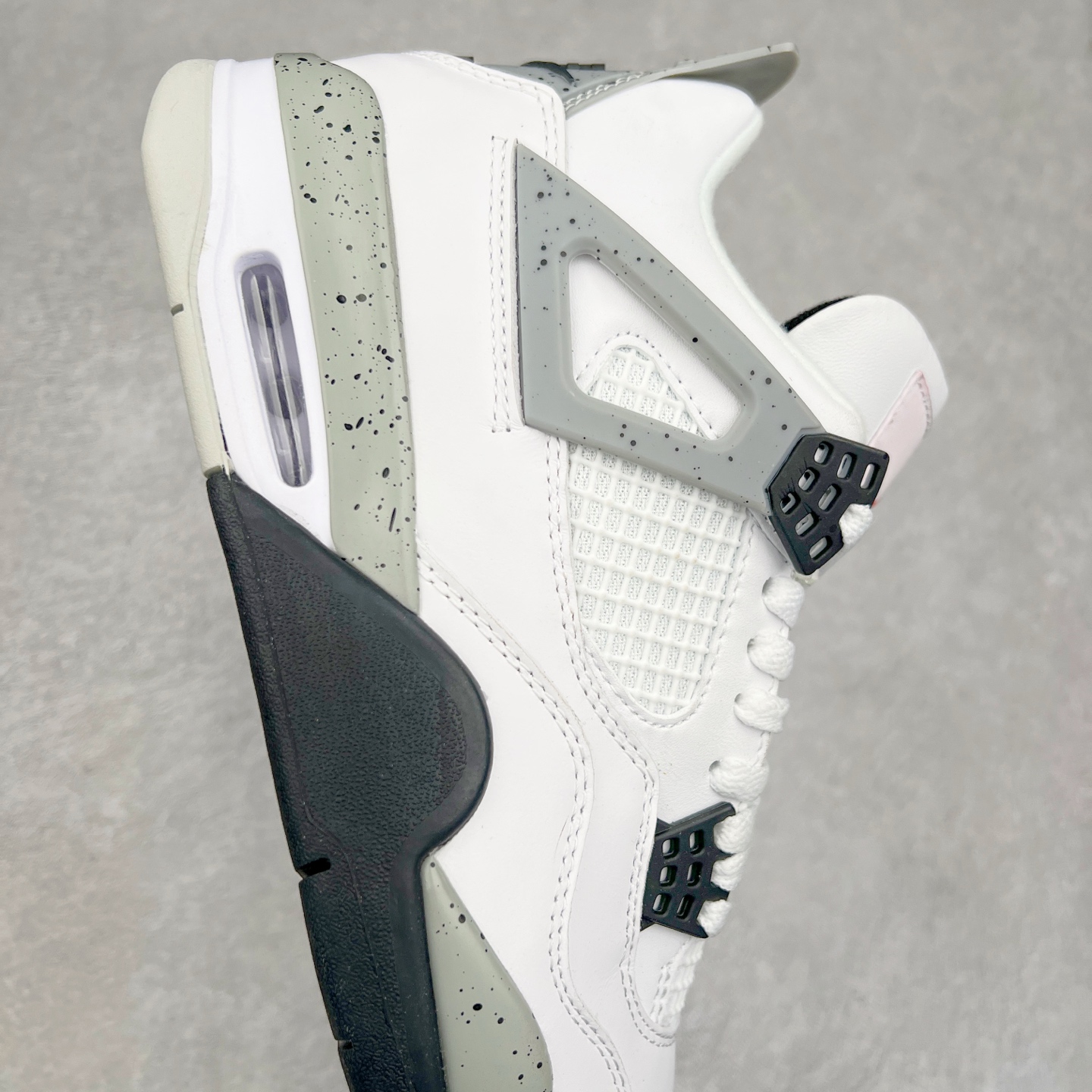 图片[6]-＃头层特价福利 Air Jordan AJ4/AJ3 Retro 系列 头层皮料加持 大厂出品 原纸板楦头开发 完美鞋型匹配公司货 正确TPU鞋舌锁扣 乳胶鞋垫 最新原厂底模 大底卡色咬花完美 鞋柜必备鞋款 终端现货供应 尺码：36 36.5 37.5 38 38.5 39 40 40.5 41 42 42.5 43 44 44.5 45 46 47.5-选品中心