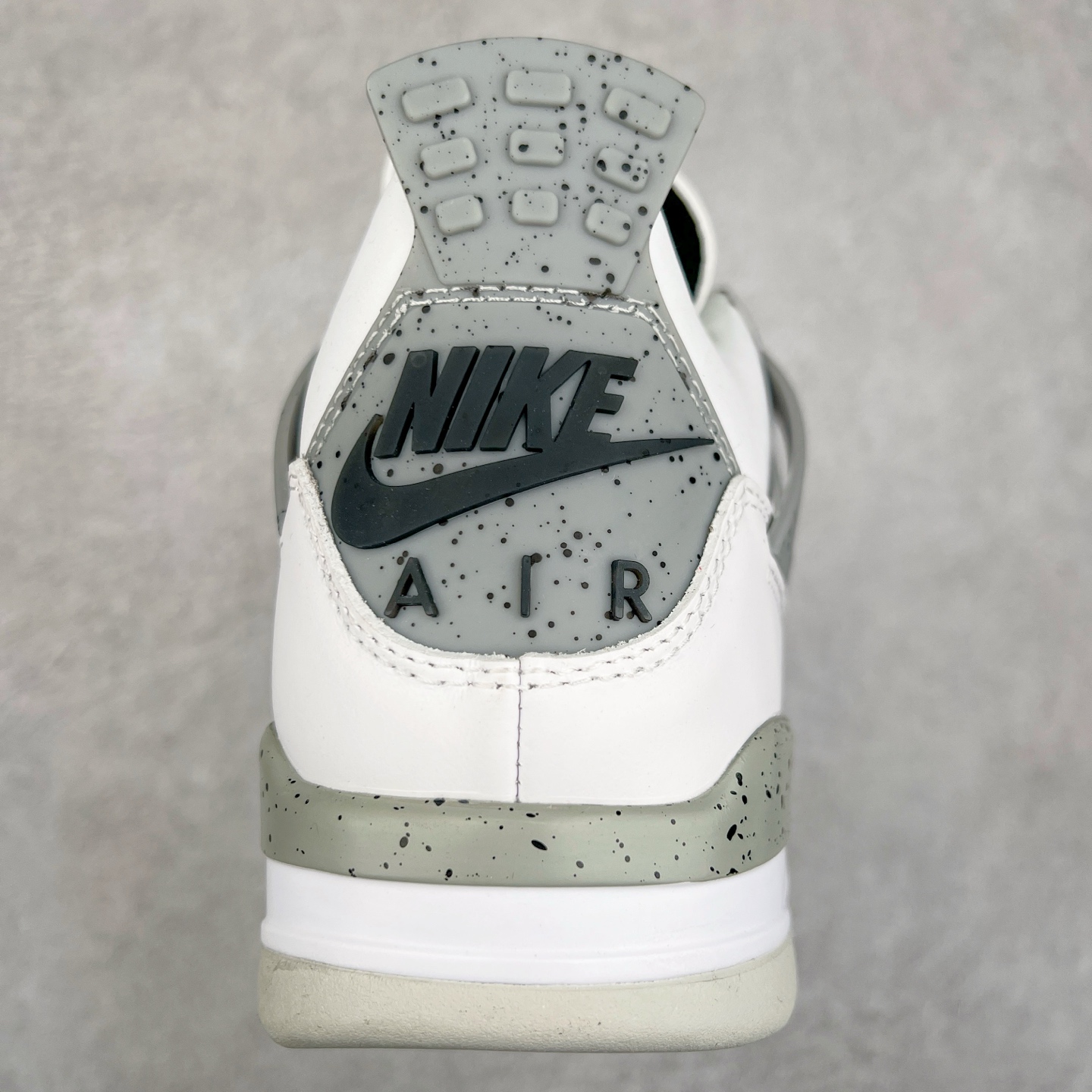 图片[8]-＃头层特价福利 Air Jordan AJ4/AJ3 Retro 系列 头层皮料加持 大厂出品 原纸板楦头开发 完美鞋型匹配公司货 正确TPU鞋舌锁扣 乳胶鞋垫 最新原厂底模 大底卡色咬花完美 鞋柜必备鞋款 终端现货供应 尺码：36 36.5 37.5 38 38.5 39 40 40.5 41 42 42.5 43 44 44.5 45 46 47.5-选品中心