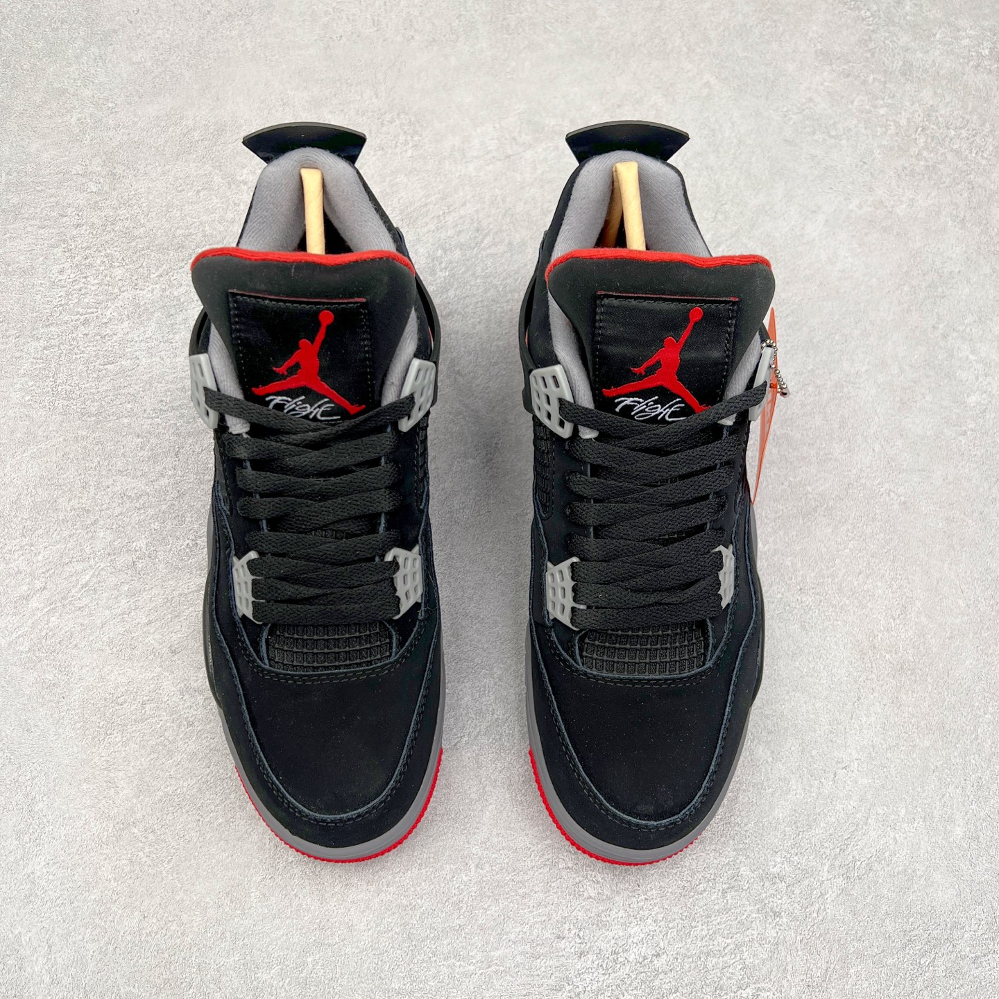图片[2]-＃头层特价福利 Air Jordan AJ4/AJ3 Retro 系列 头层皮料加持 大厂出品 原纸板楦头开发 完美鞋型匹配公司货 正确TPU鞋舌锁扣 乳胶鞋垫 最新原厂底模 大底卡色咬花完美 鞋柜必备鞋款 终端现货供应 尺码：36 36.5 37.5 38 38.5 39 40 40.5 41 42 42.5 43 44 44.5 45 46 47.5-选品中心